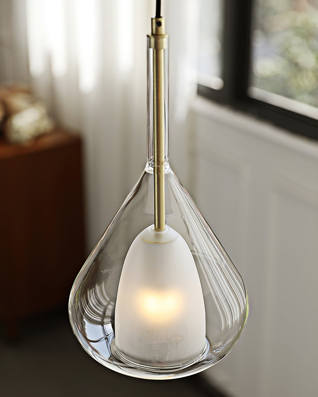 FENWICK BLOOMING GLASS PENDANT LIGHT