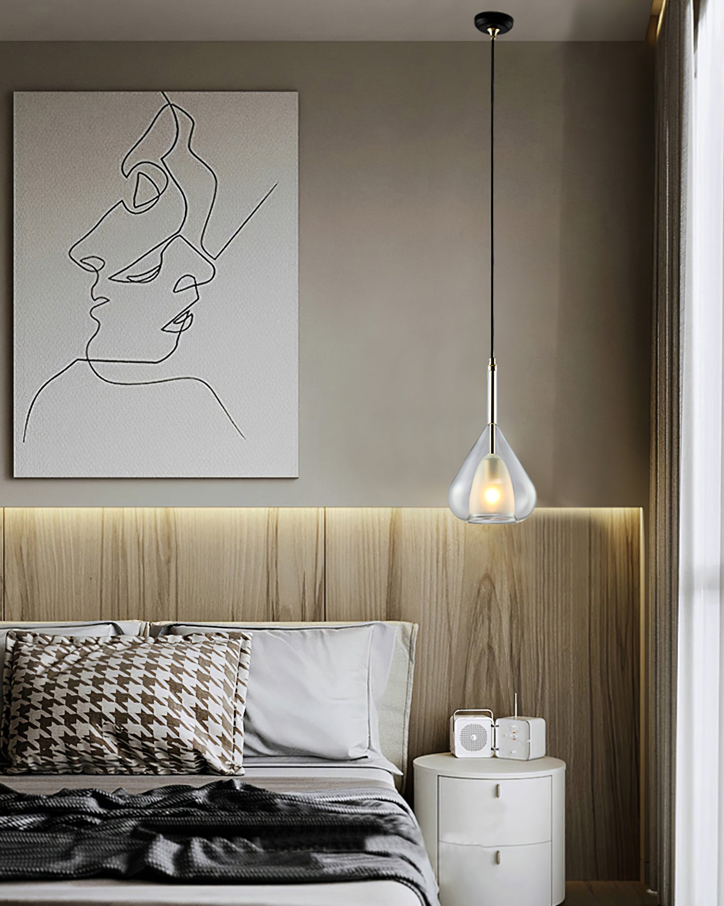 FENWICK BLOOMING GLASS PENDANT LIGHT