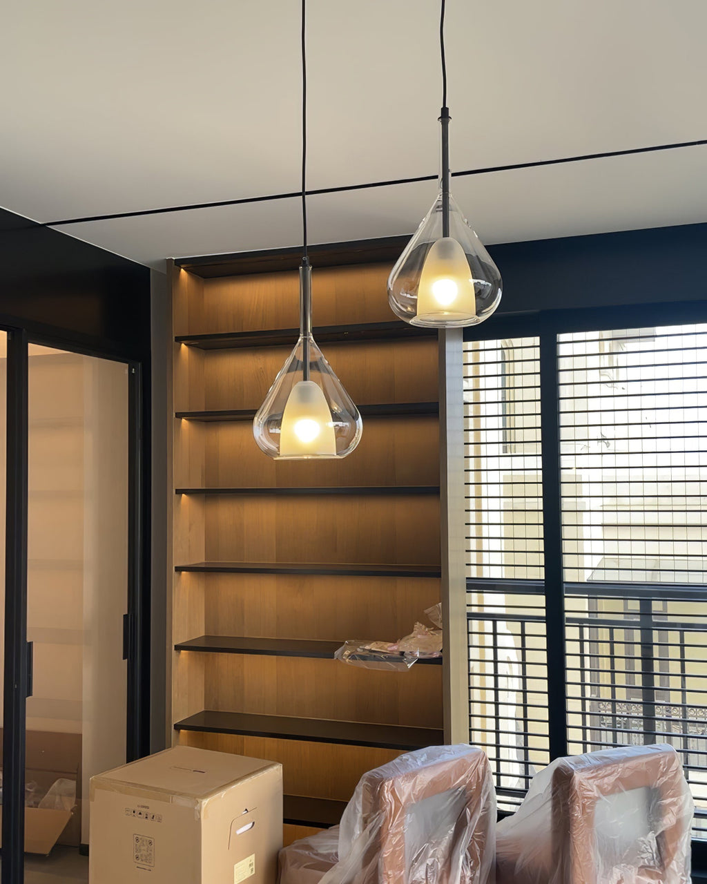 FENWICK BLOOMING GLASS PENDANT LIGHT