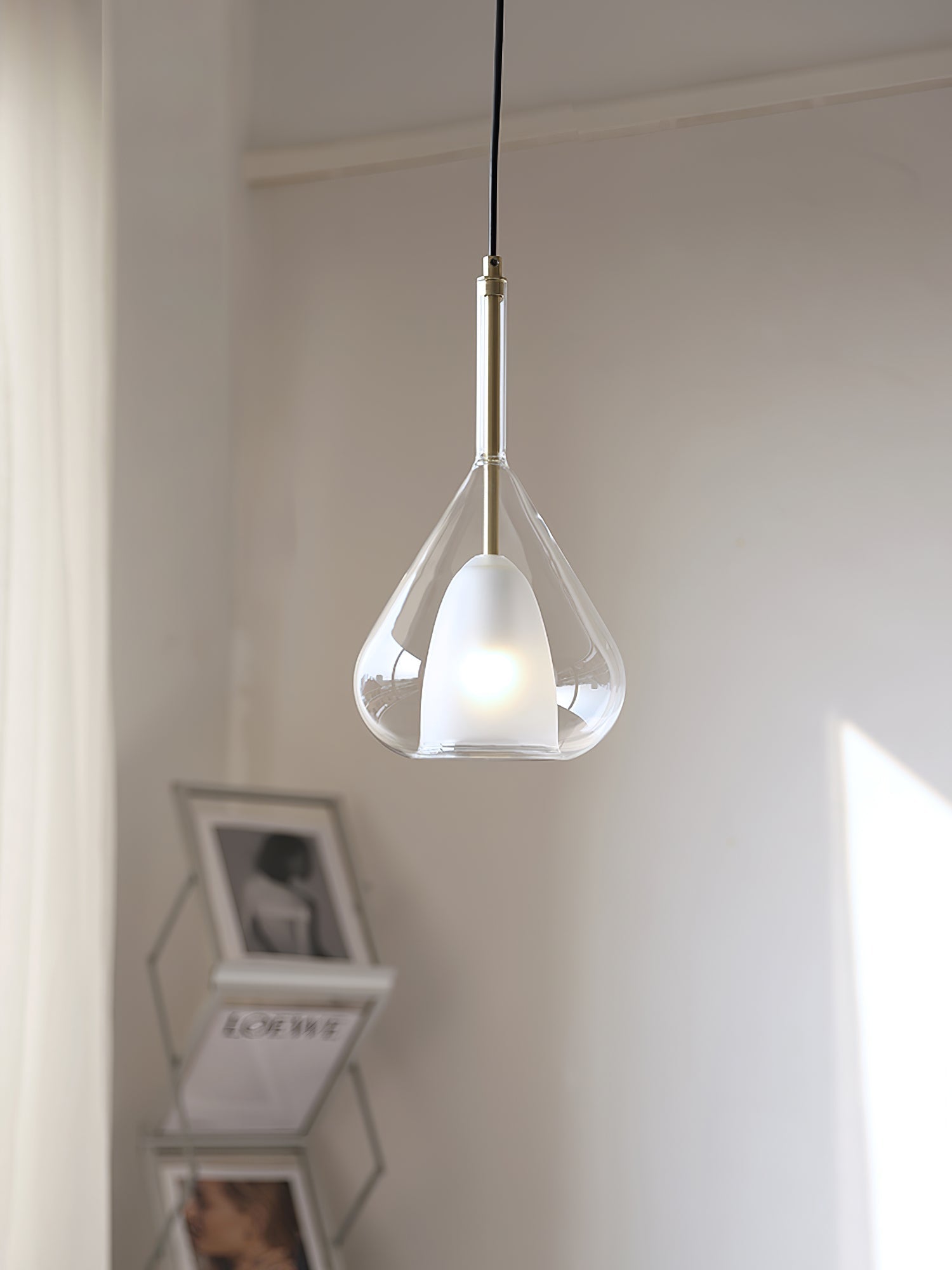 FENWICK BLOOMING GLASS PENDANT LIGHT
