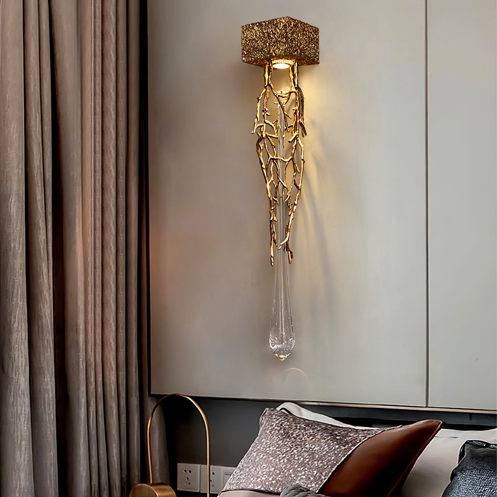RIVERTON GLASS DROPLET WALL SCONCE