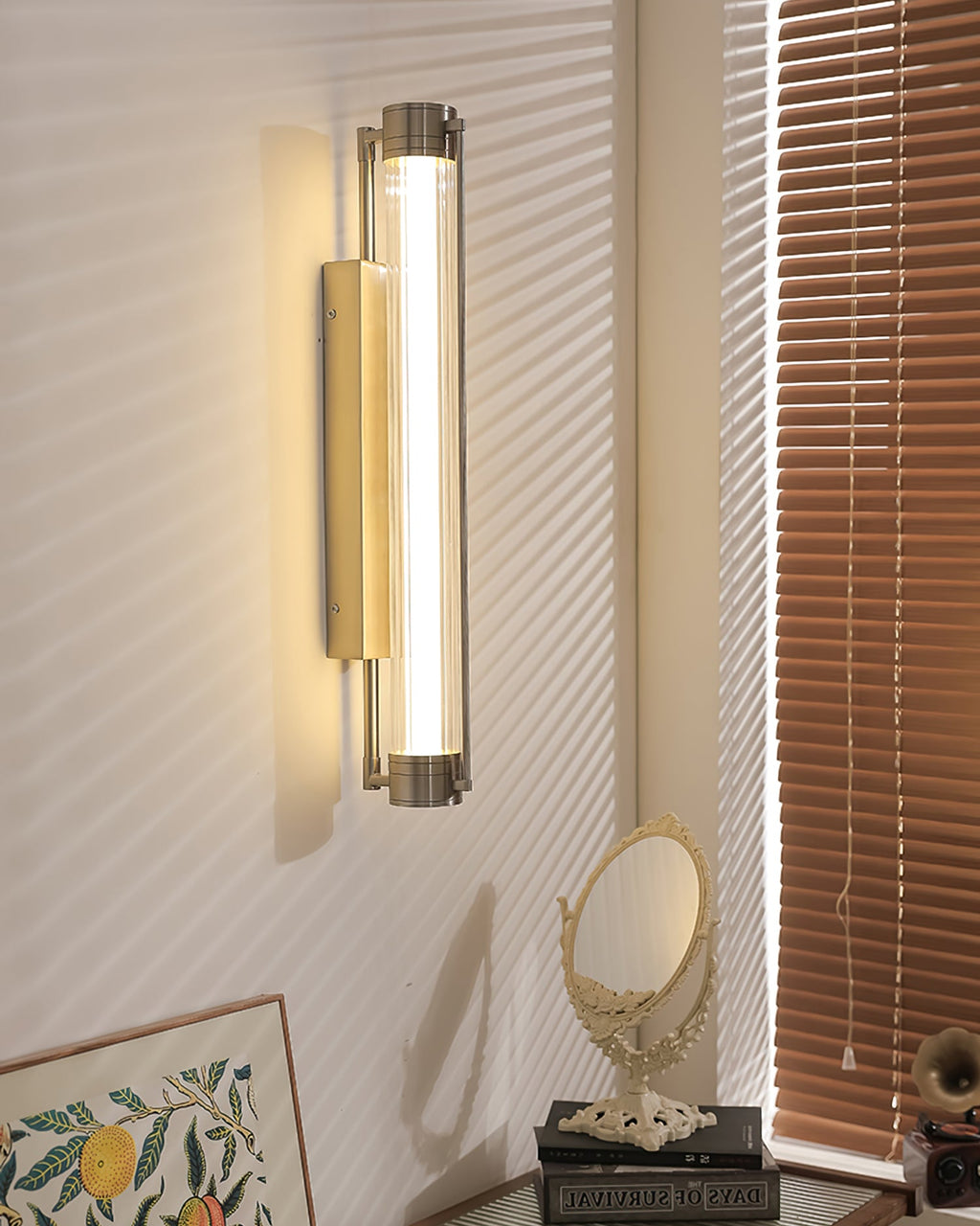 Chesterfield Vintage Glow Wall Sconce