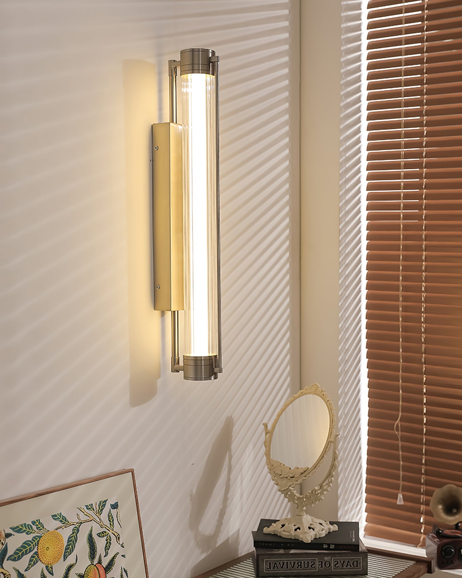 Chesterfield Vintage Glow Wall Sconce