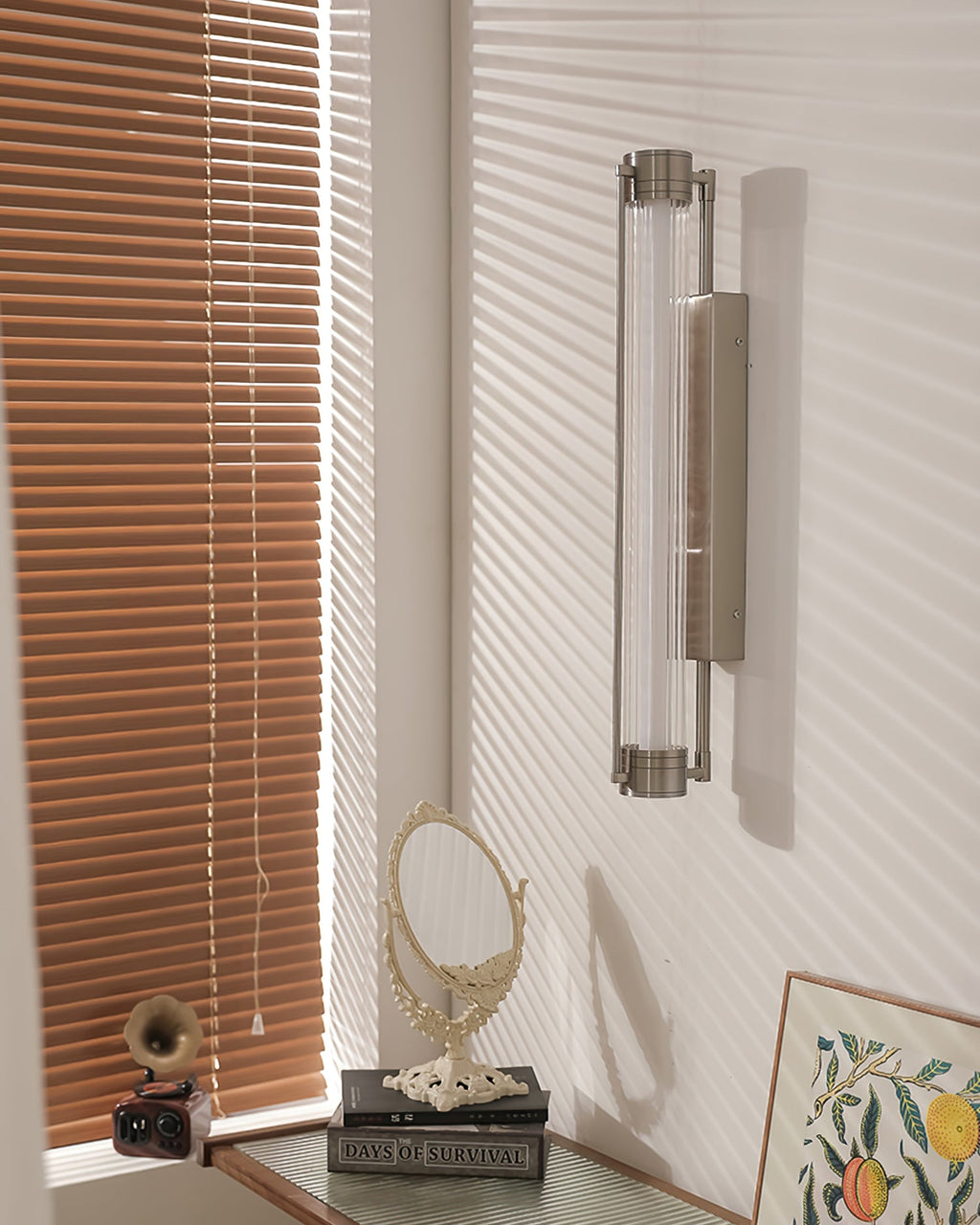 Chesterfield Vintage Glow Wall Sconce