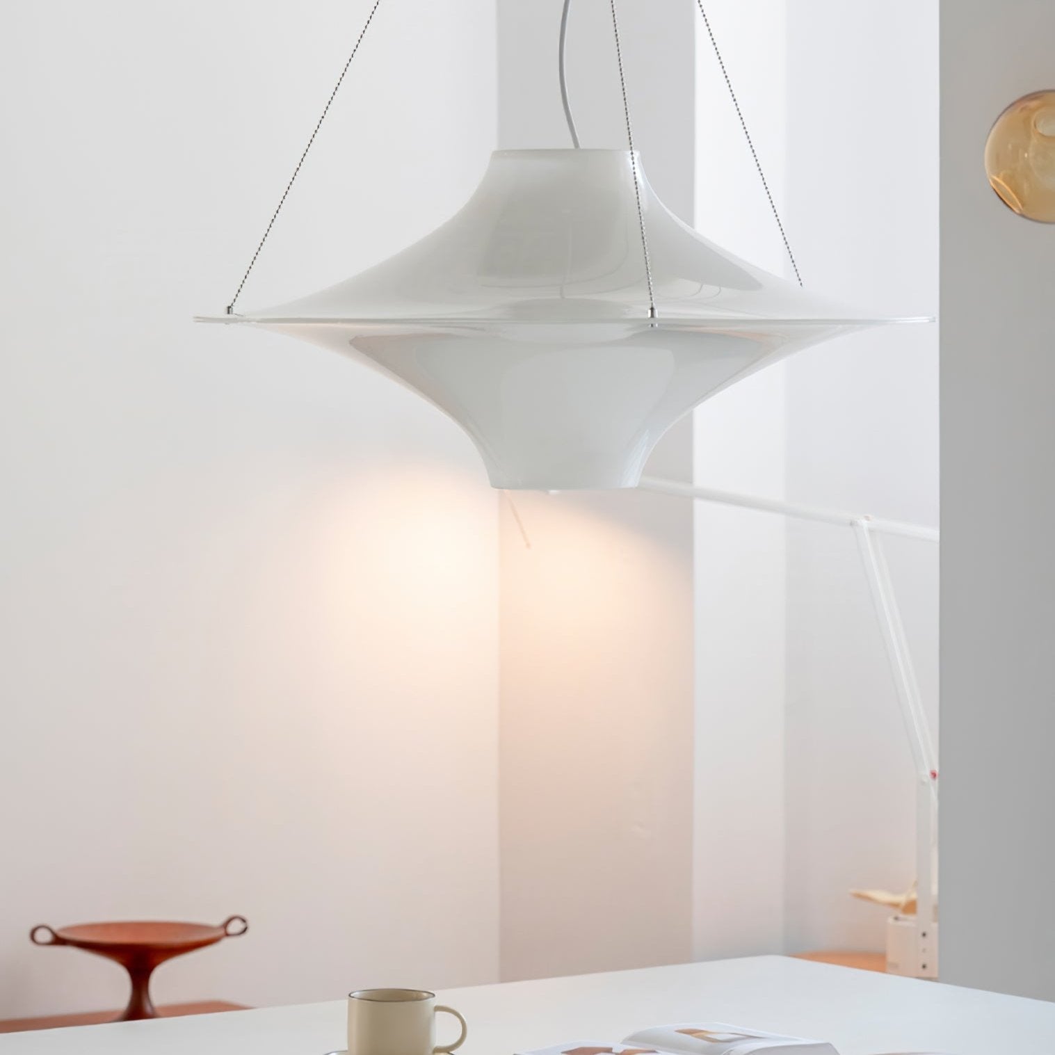 FENWICK BELL-SHAPED HANGING LIGHT