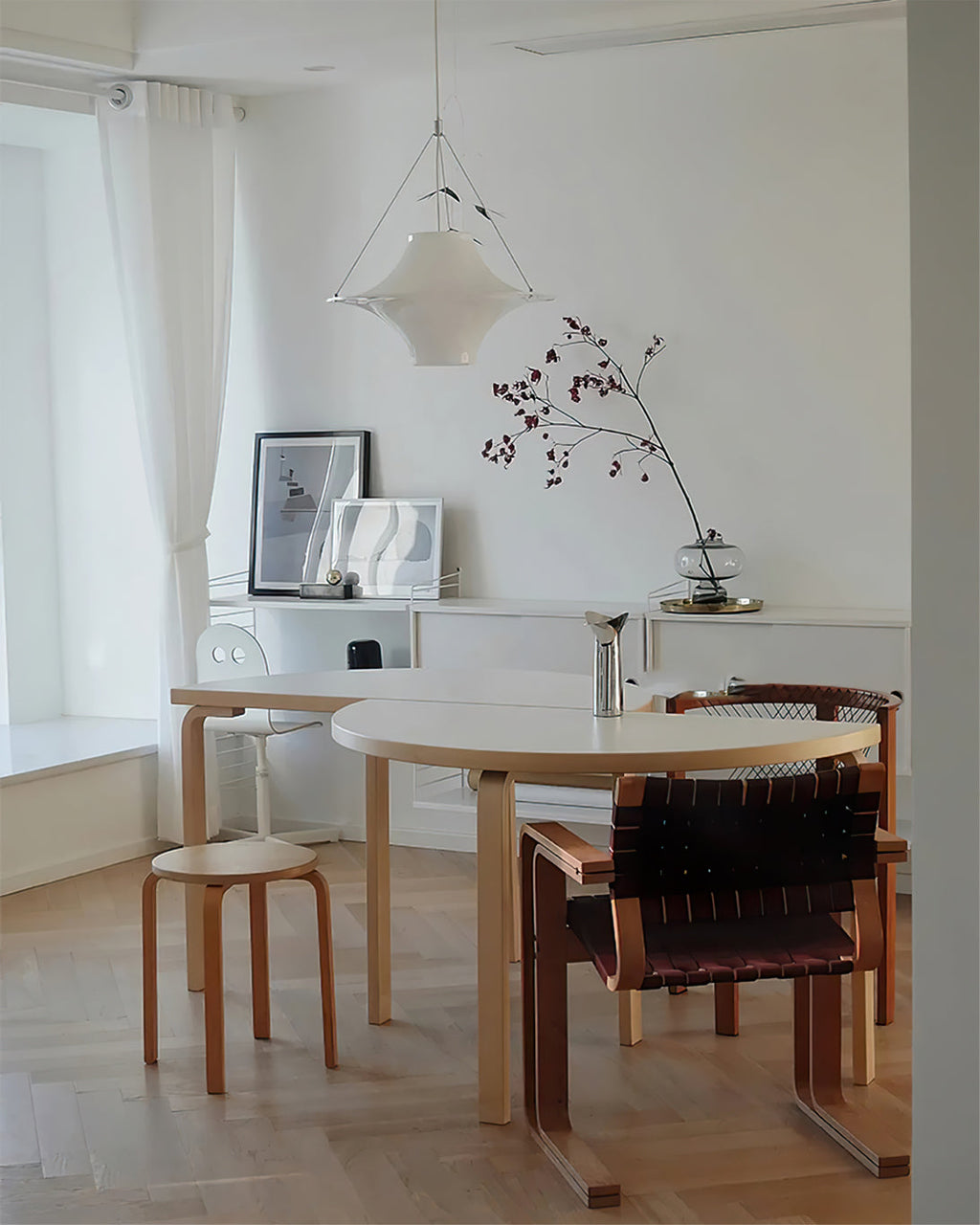 FENWICK BELL-SHAPED HANGING LIGHT