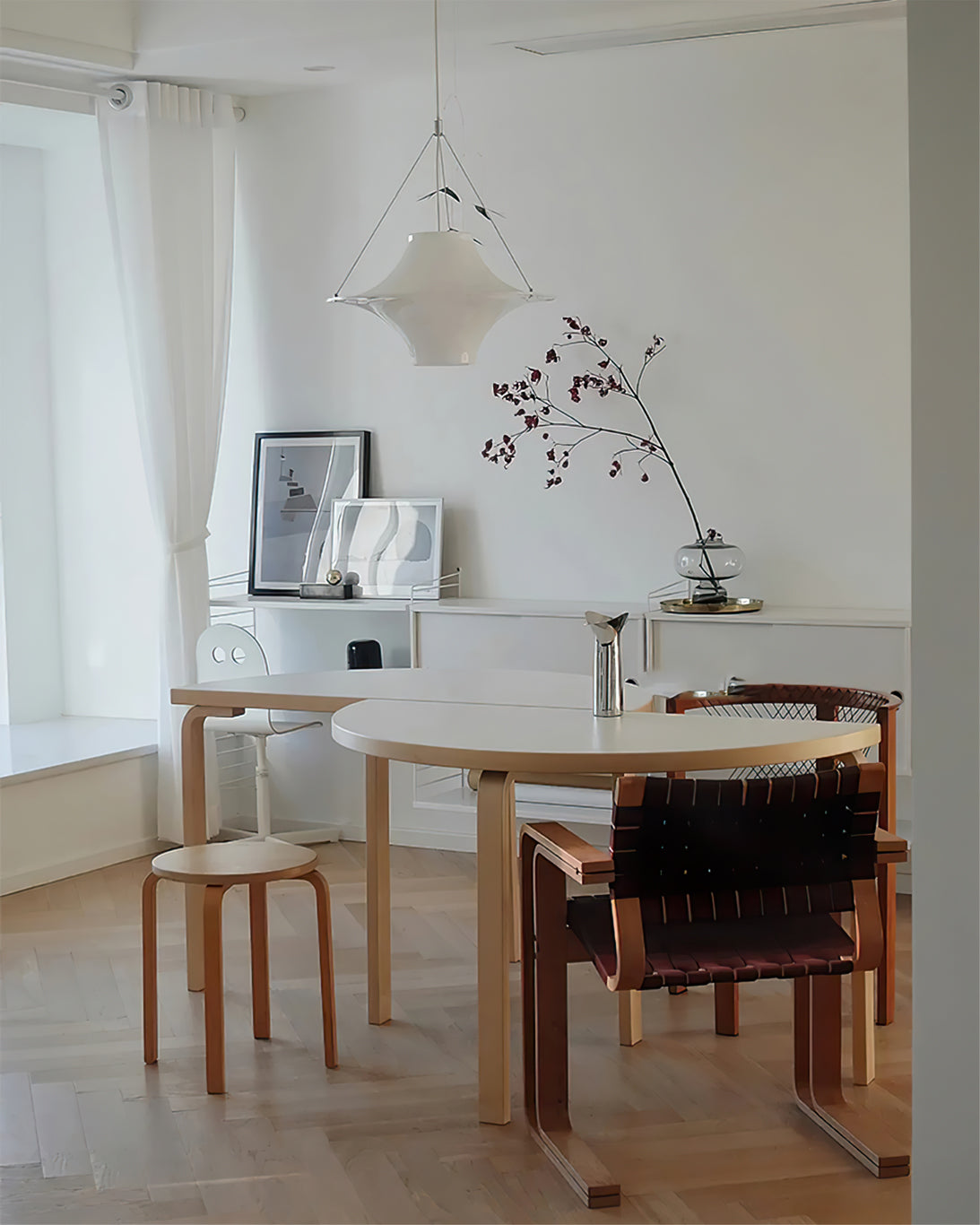 FENWICK BELL-SHAPED HANGING LIGHT