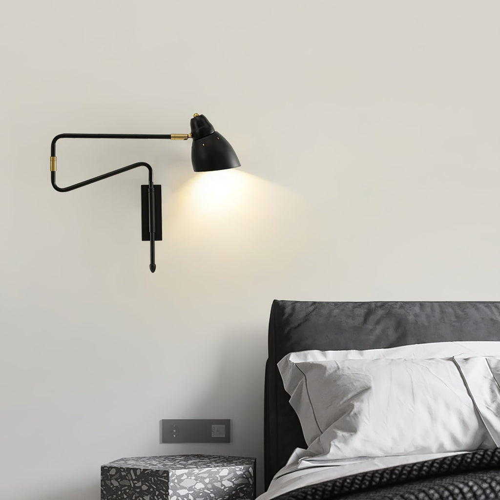 WINDSOR EXTENSIBLE ARM WALL LANTERN