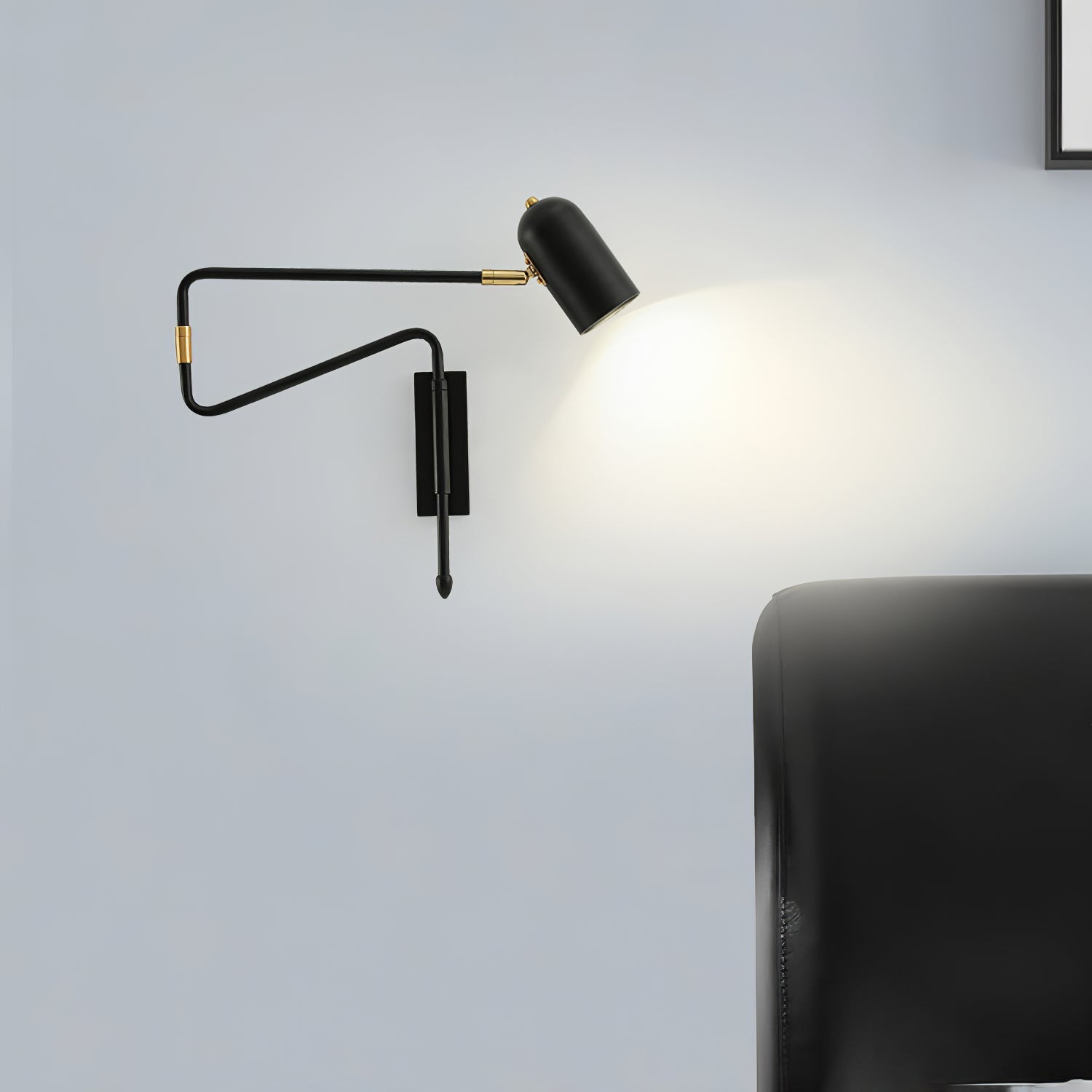 WINDSOR EXTENSIBLE ARM WALL LANTERN