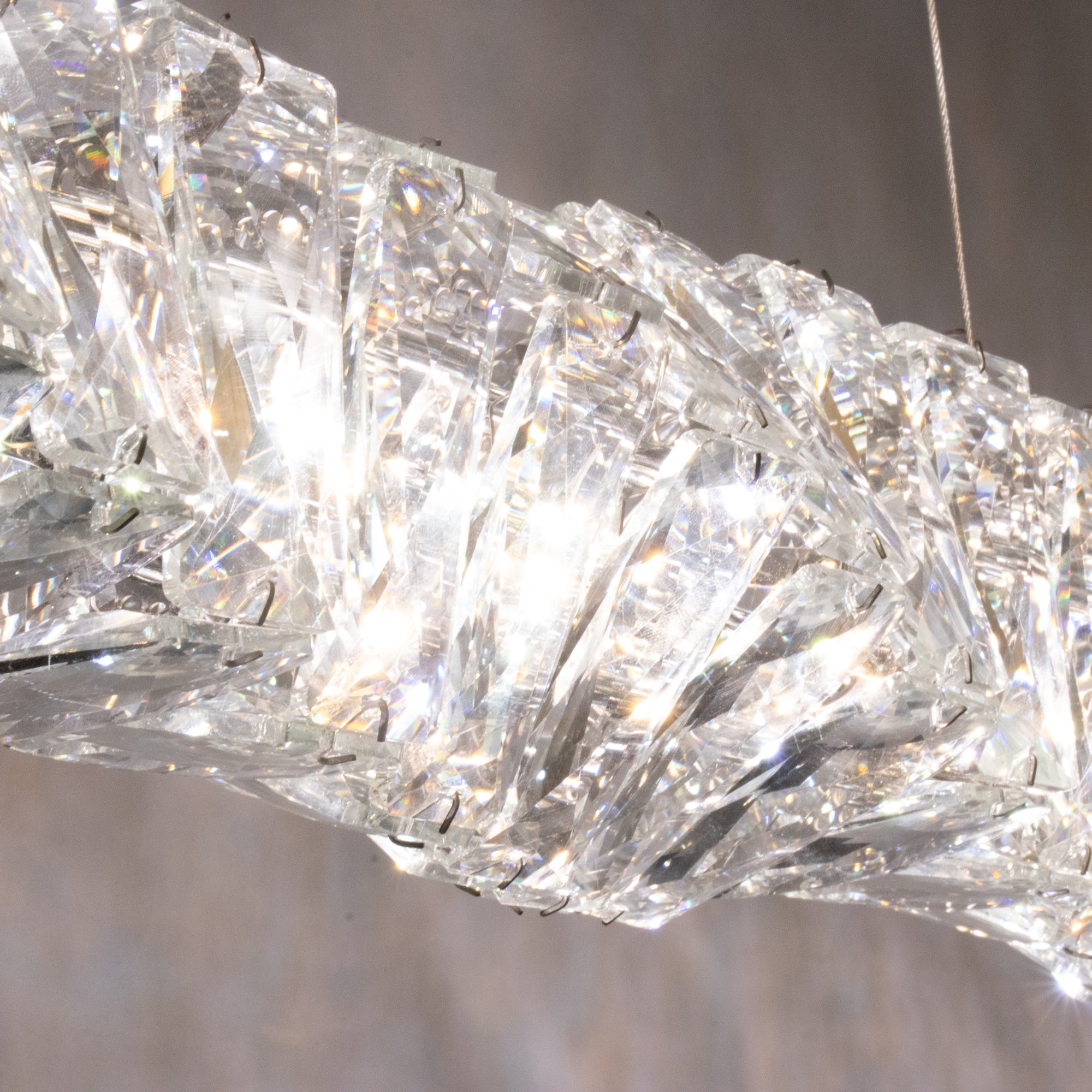 RAVENHURST CRYSTAL DROPLET PENDANT