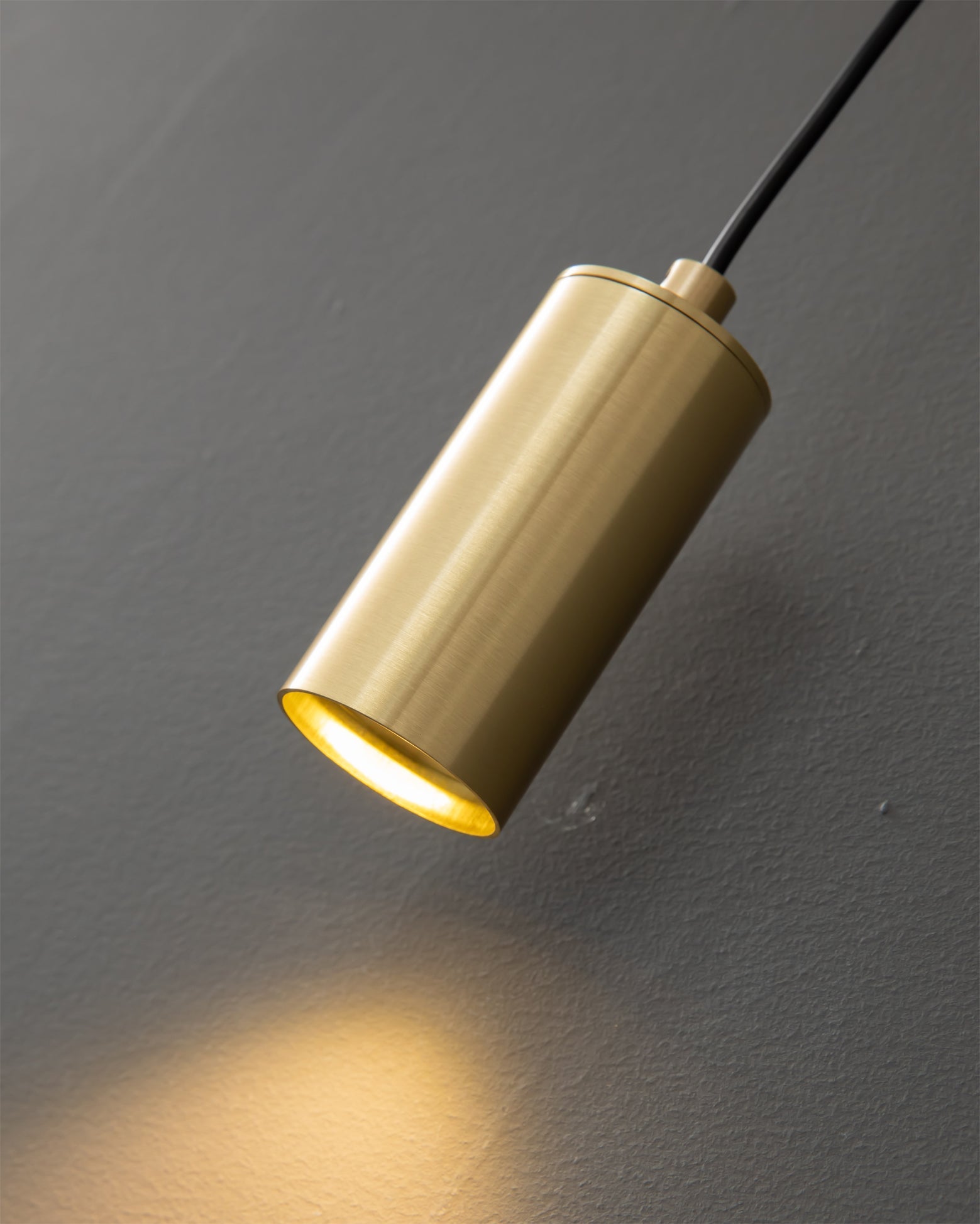 RAVENHALL SLIMLINE ILLUMINATOR