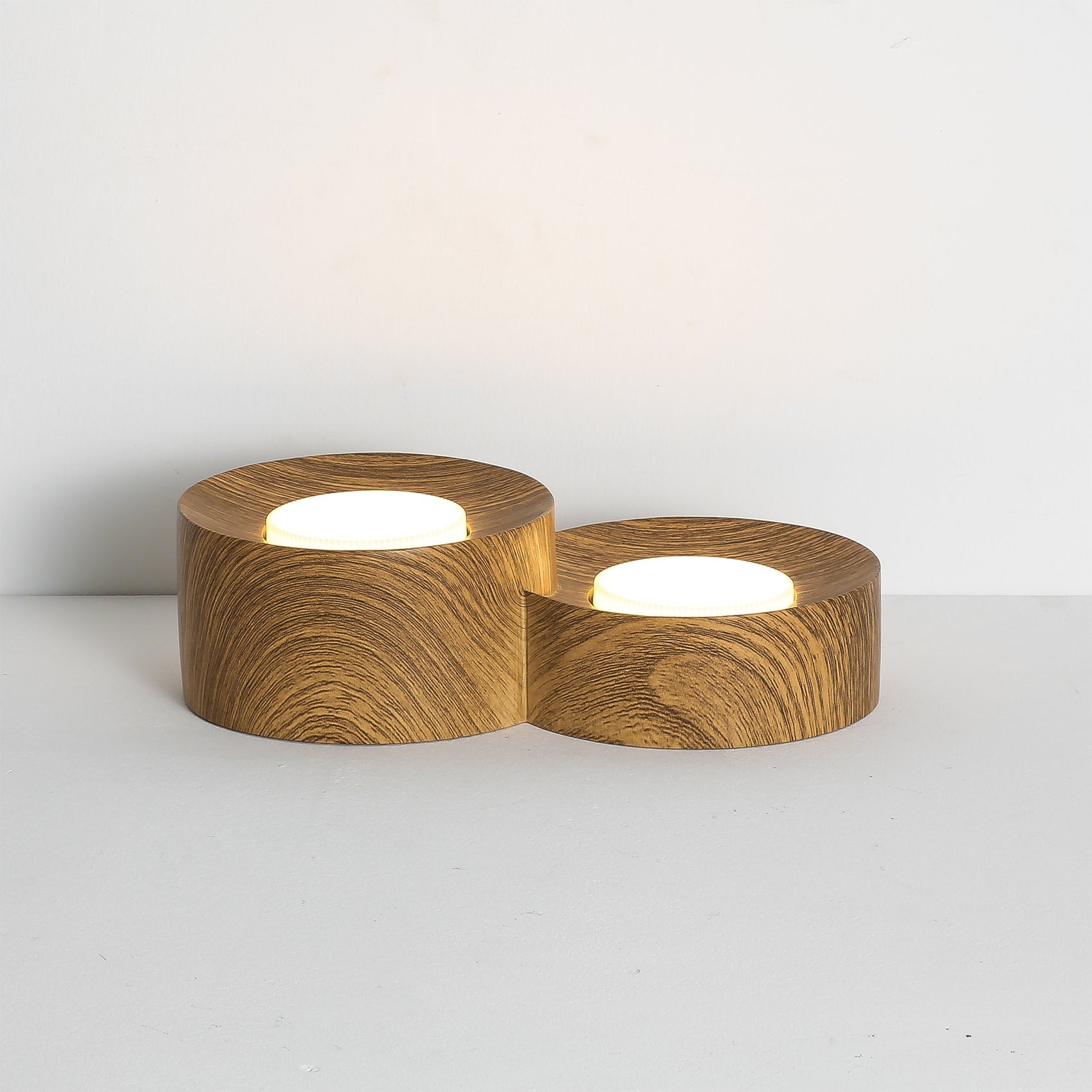 WILLOUGHBY HORIZON FLUSH MOUNT LIGHT