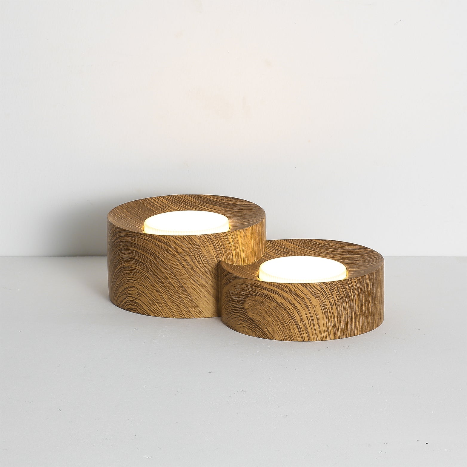 WILLOUGHBY HORIZON FLUSH MOUNT LIGHT