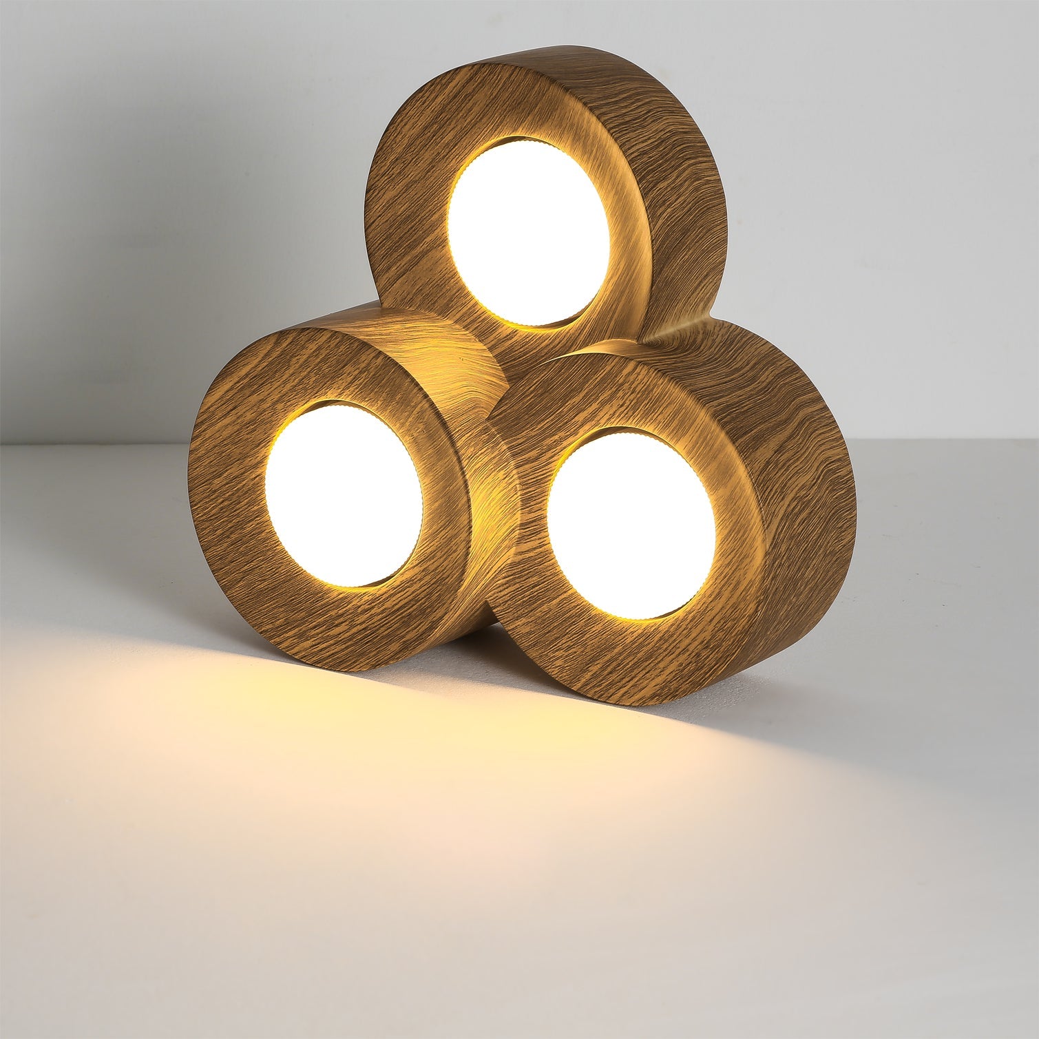 WILLOUGHBY HORIZON FLUSH MOUNT LIGHT