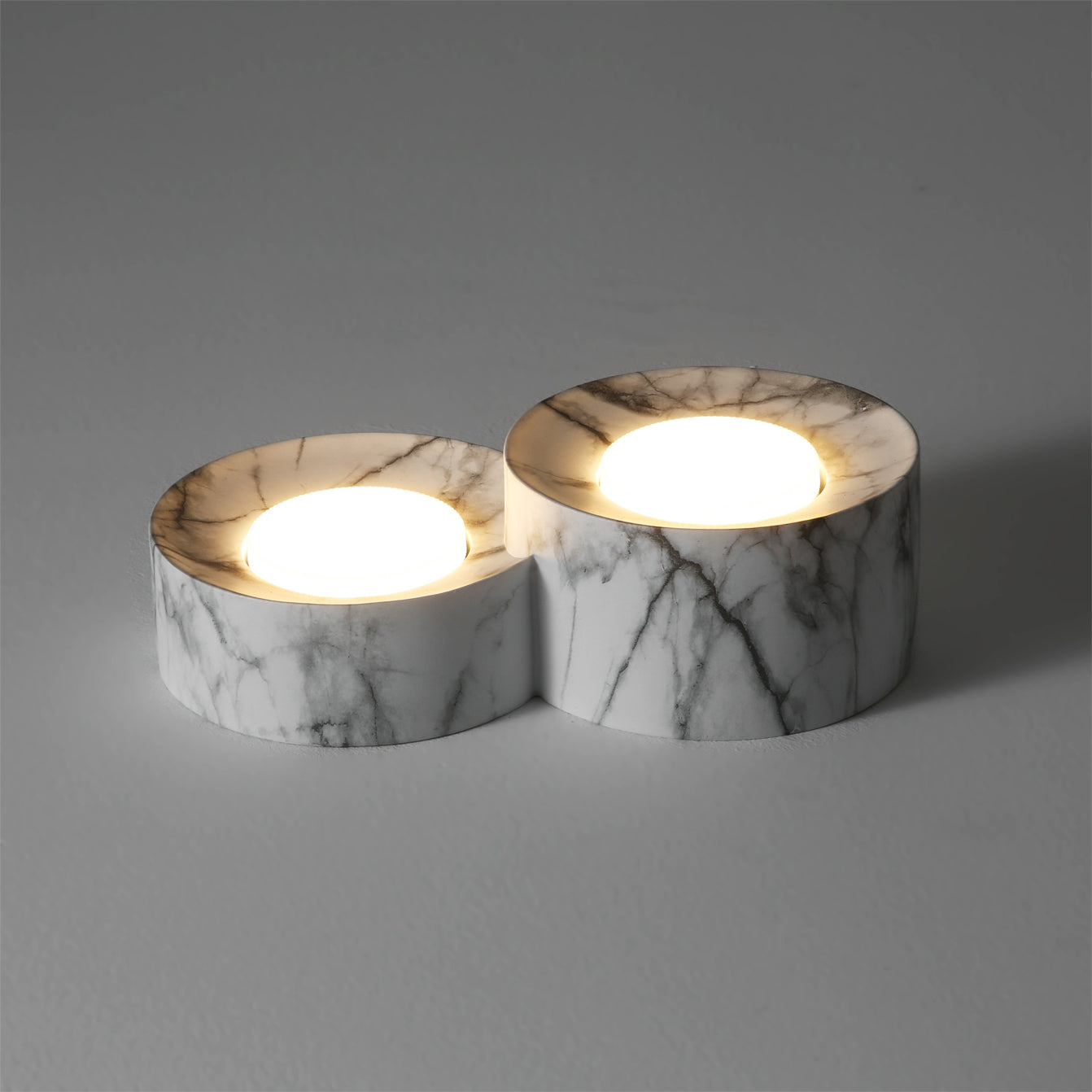 WILLOUGHBY HORIZON FLUSH MOUNT LIGHT