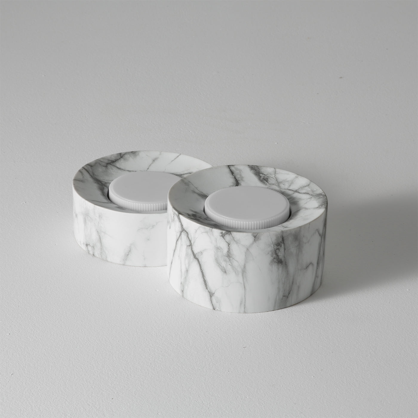 WILLOUGHBY HORIZON FLUSH MOUNT LIGHT