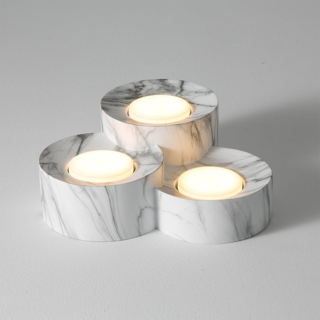 WILLOUGHBY HORIZON FLUSH MOUNT LIGHT