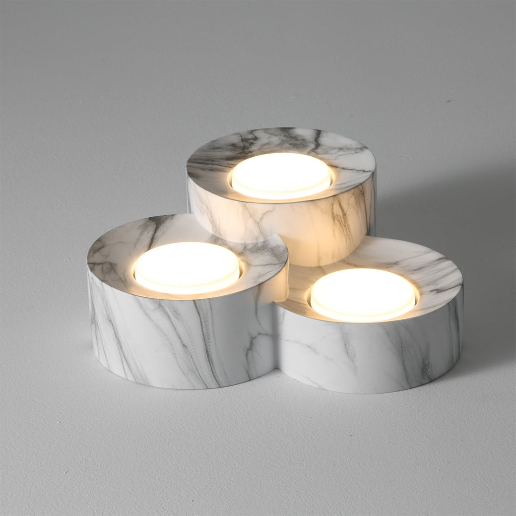WILLOUGHBY HORIZON FLUSH MOUNT LIGHT