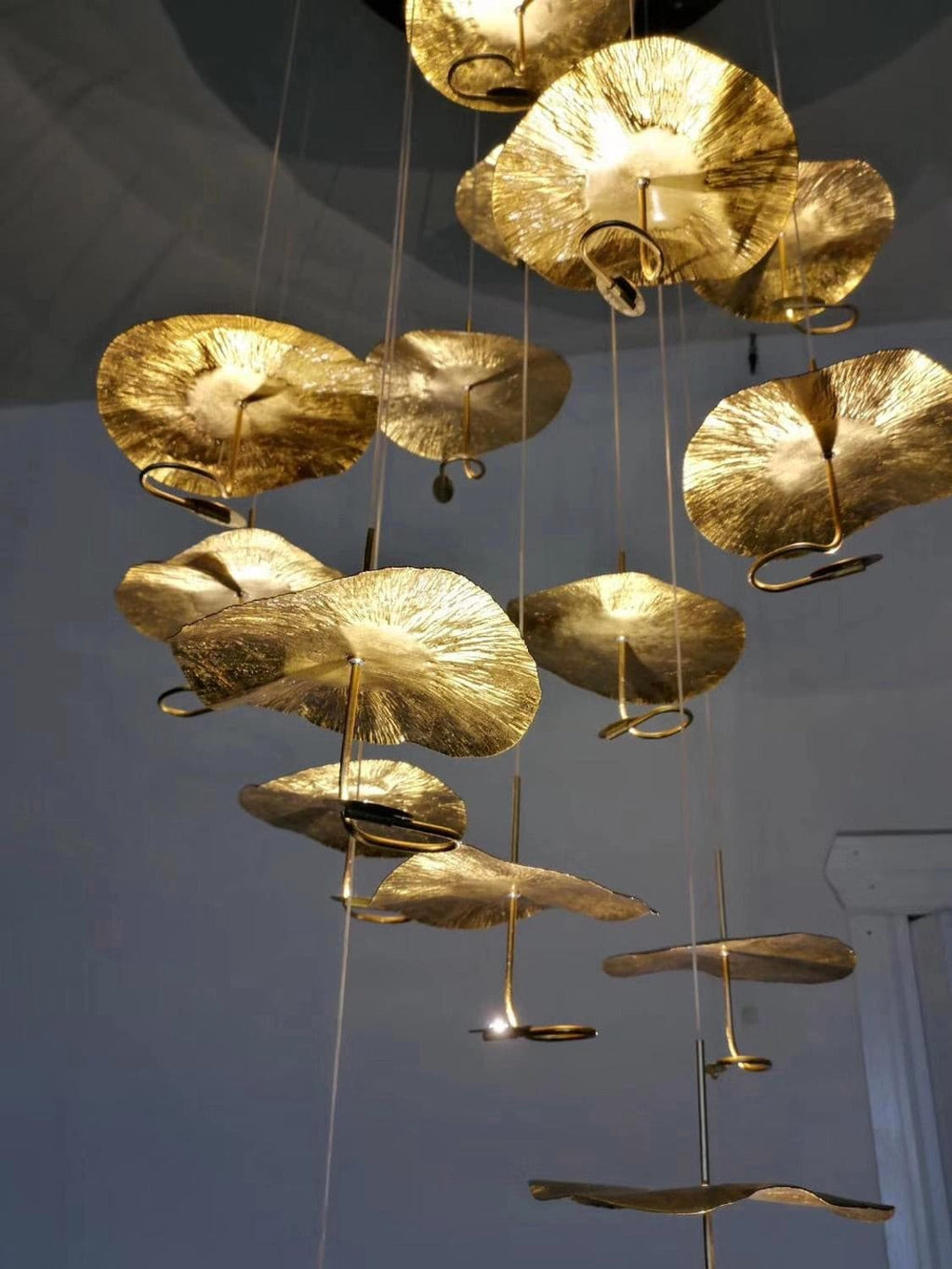 VERITY FLORA CEILING LIGHT