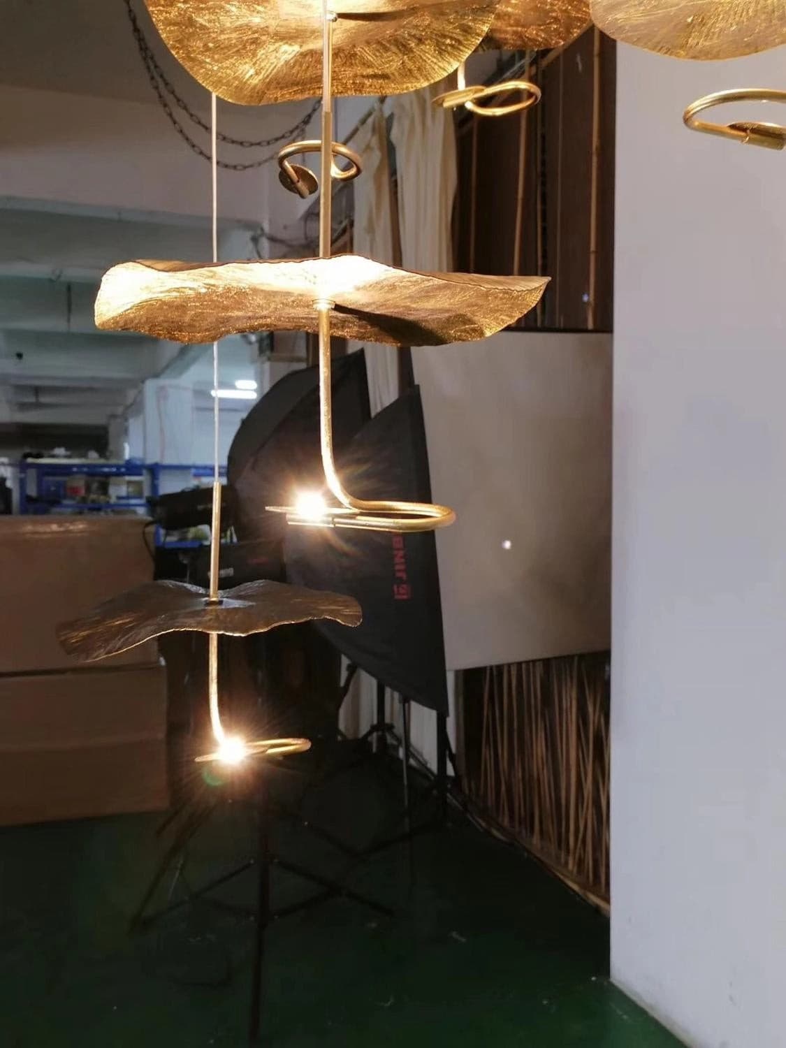 VERITY FLORA CEILING LIGHT