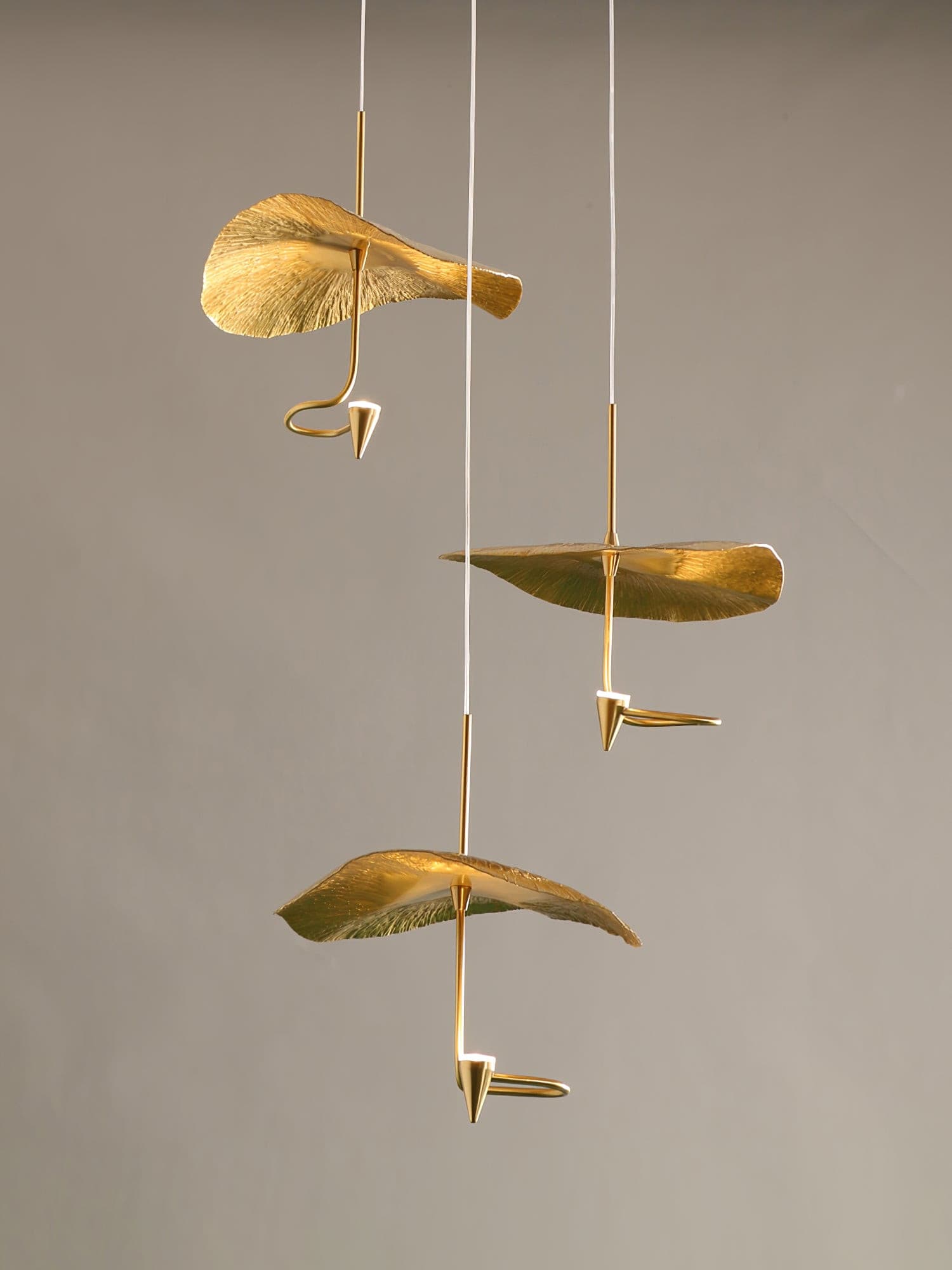 VERITY FLORA CEILING LIGHT