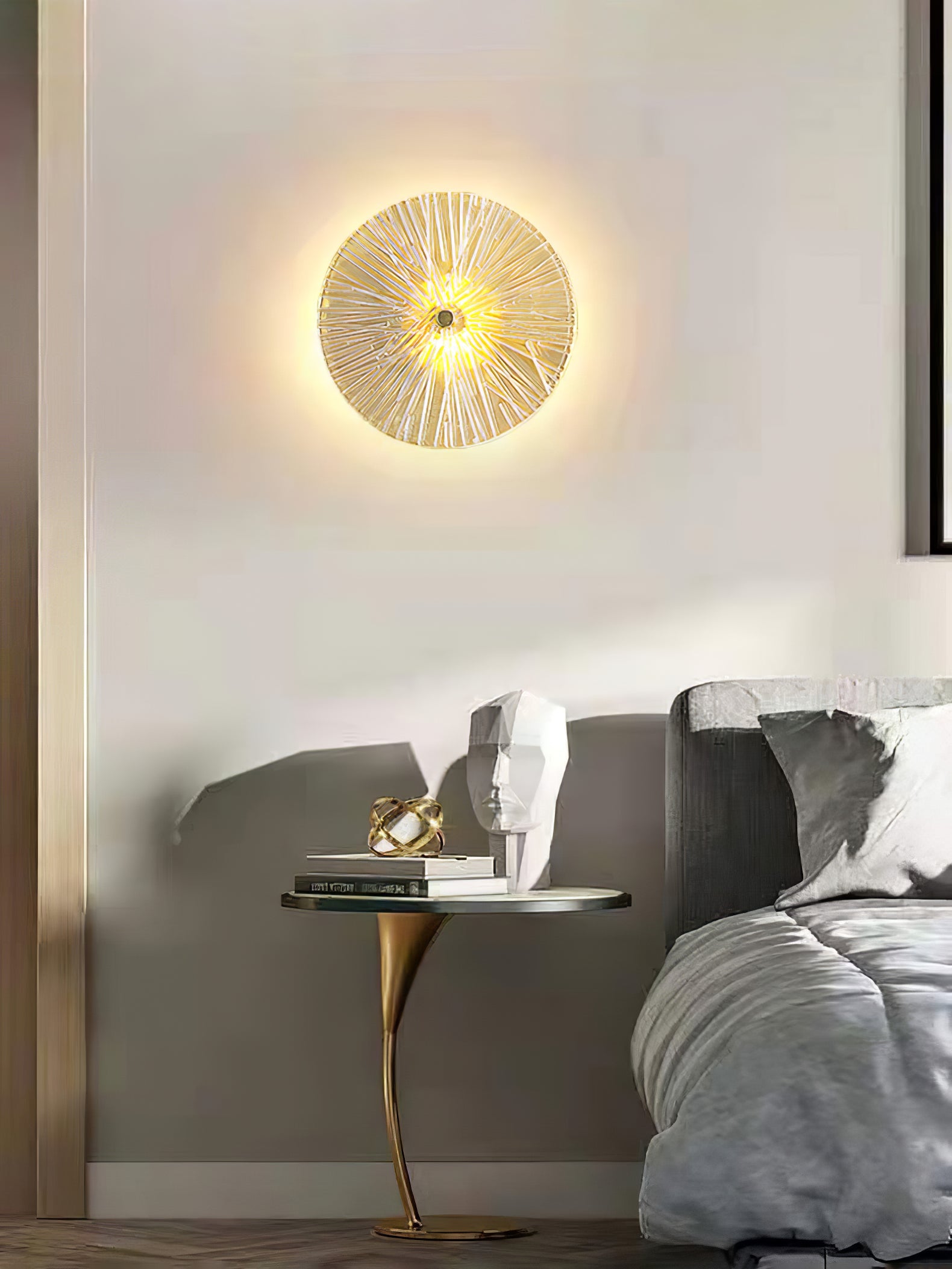 VERDANT FOLIO ILLUMINATED WALL SCONCE