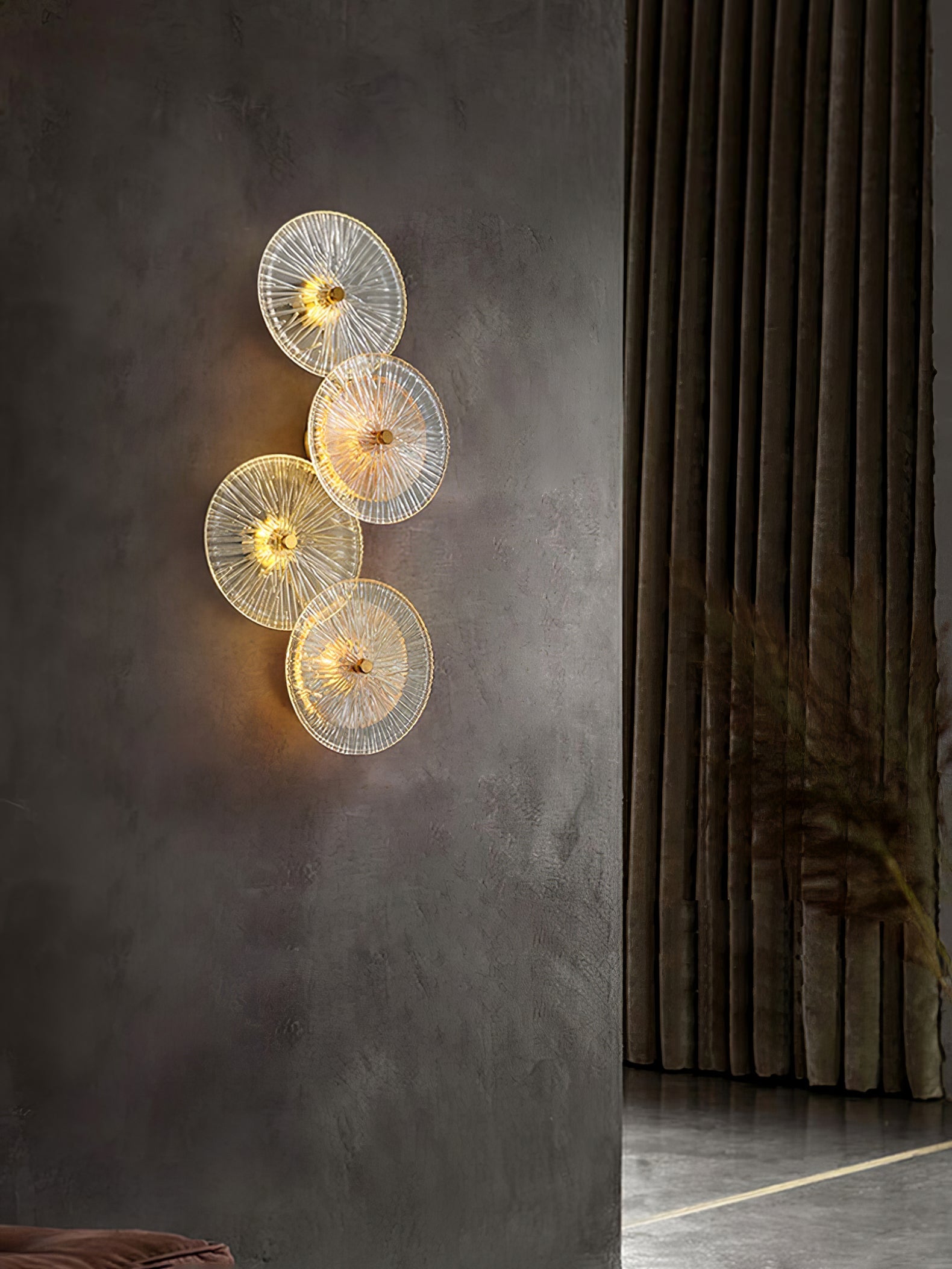 VERDANT FOLIO ILLUMINATED WALL SCONCE