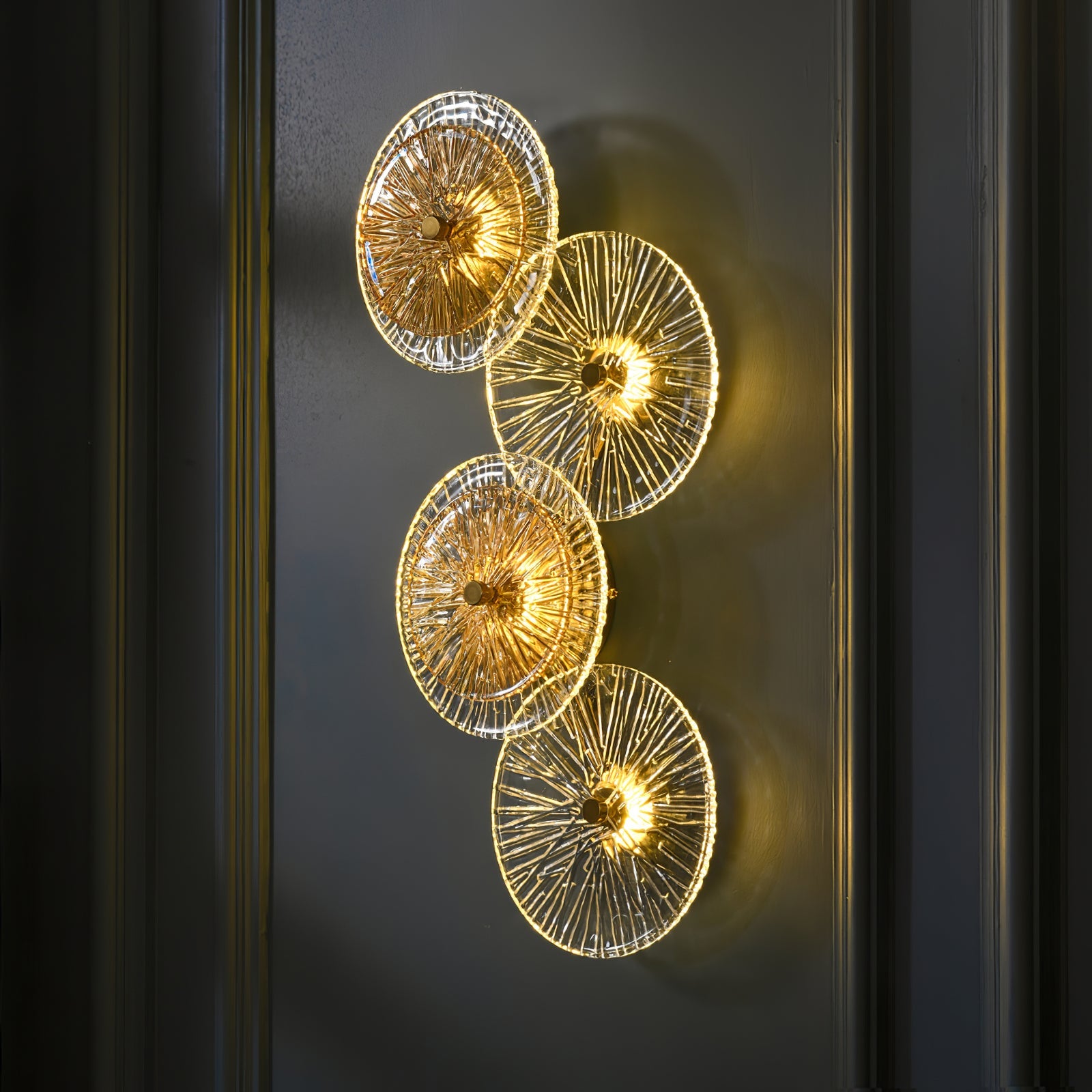 VERDANT FOLIO ILLUMINATED WALL SCONCE