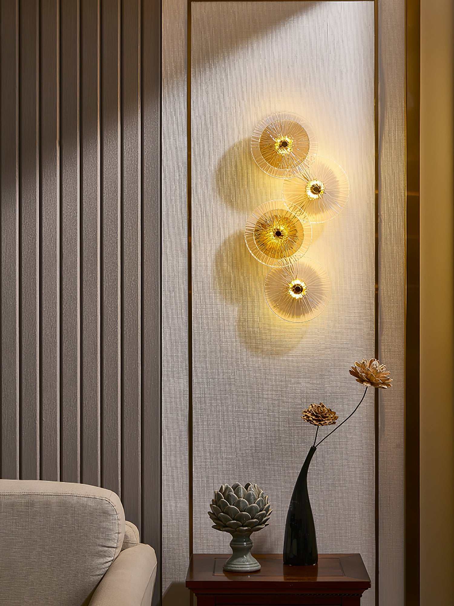 VERDANT FOLIO ILLUMINATED WALL SCONCE