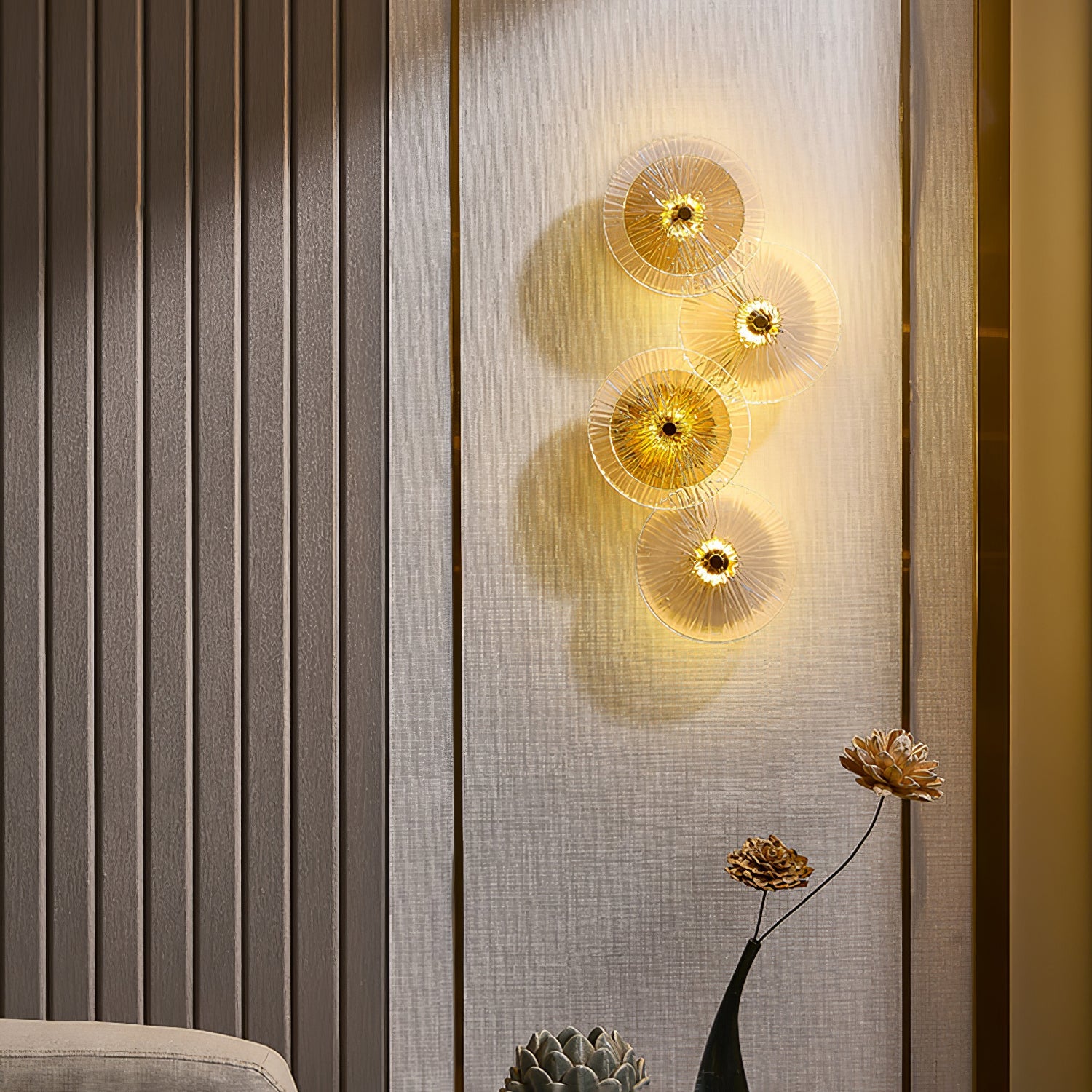 VERDANT FOLIO ILLUMINATED WALL SCONCE