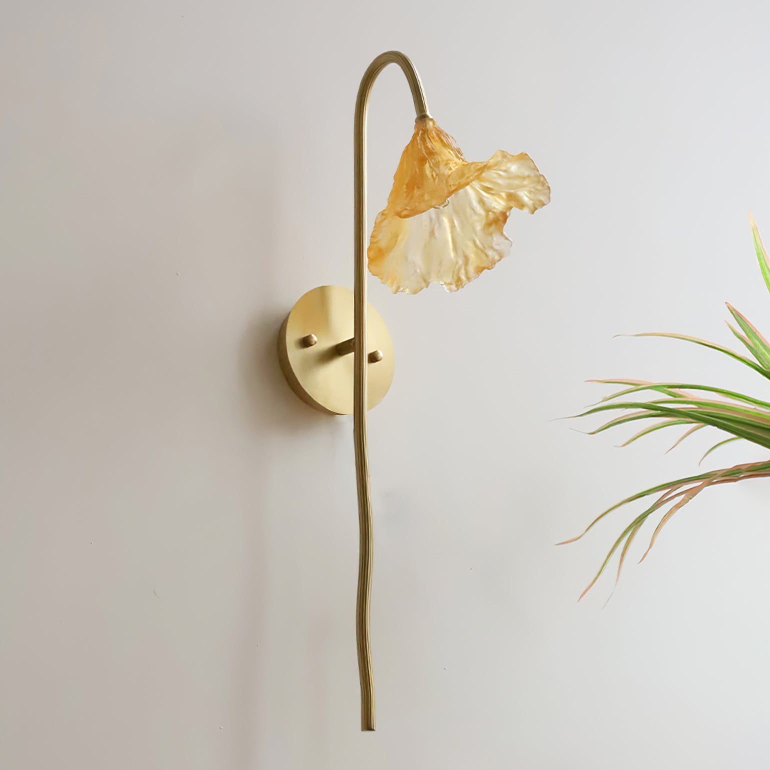 WINTERBOURNE AMBER GLOW WALL SCONCE