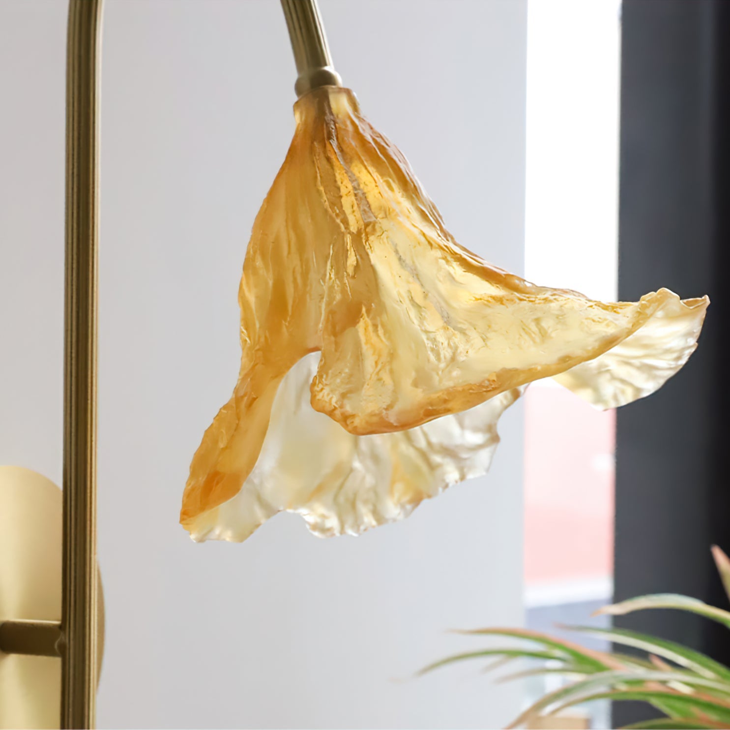 WINTERBOURNE AMBER GLOW WALL SCONCE