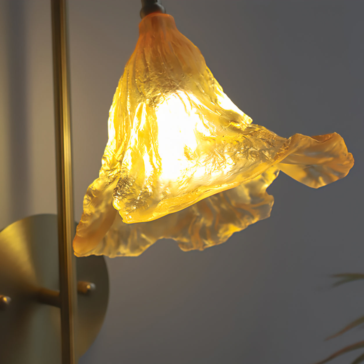 WINTERBOURNE AMBER GLOW WALL SCONCE