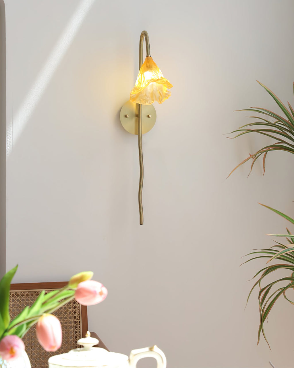 WINTERBOURNE AMBER GLOW WALL SCONCE