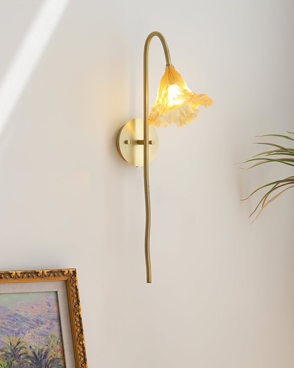 WINTERBOURNE AMBER GLOW WALL SCONCE