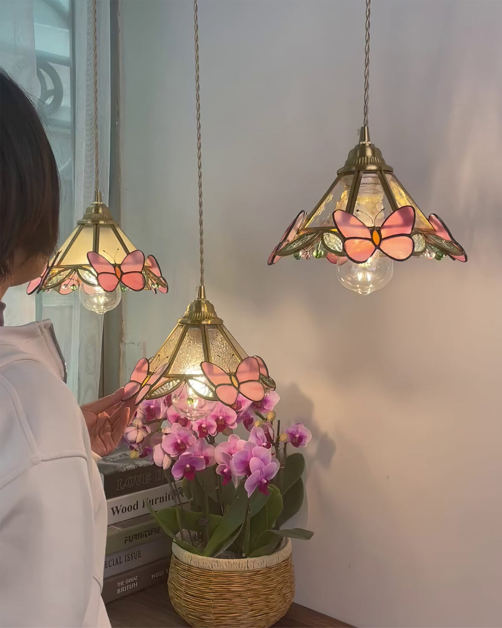 FENWICK FLUTTERING WING PENDANT LIGHT