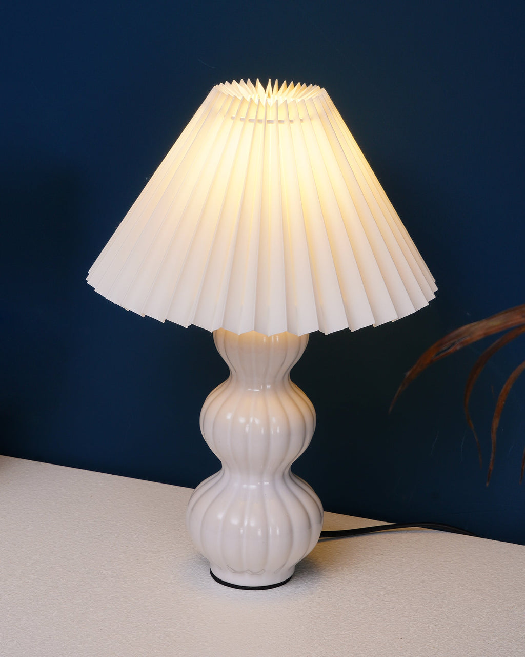 FELICITY RUFFLED SHADE TABLE LAMP