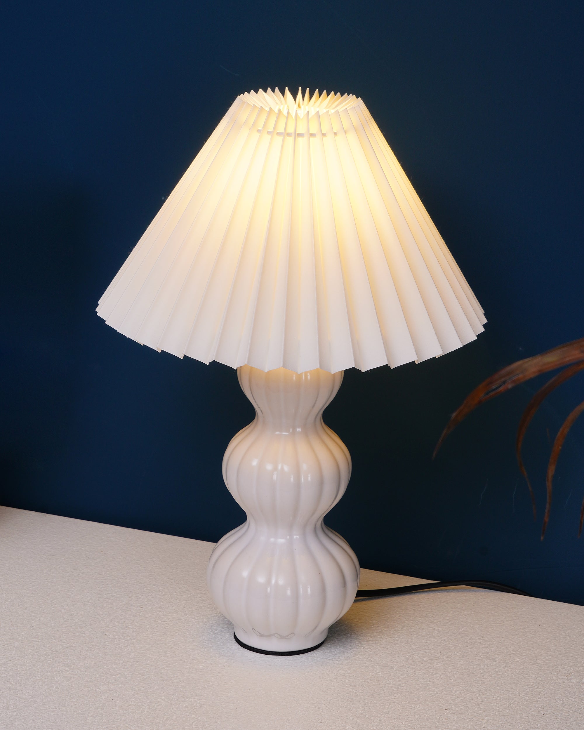 FELICITY RUFFLED SHADE TABLE LAMP