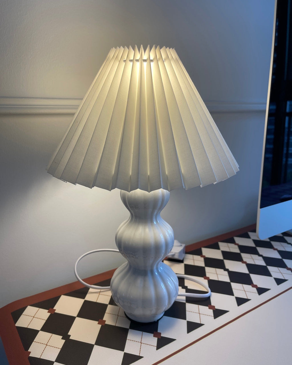 FELICITY RUFFLED SHADE TABLE LAMP