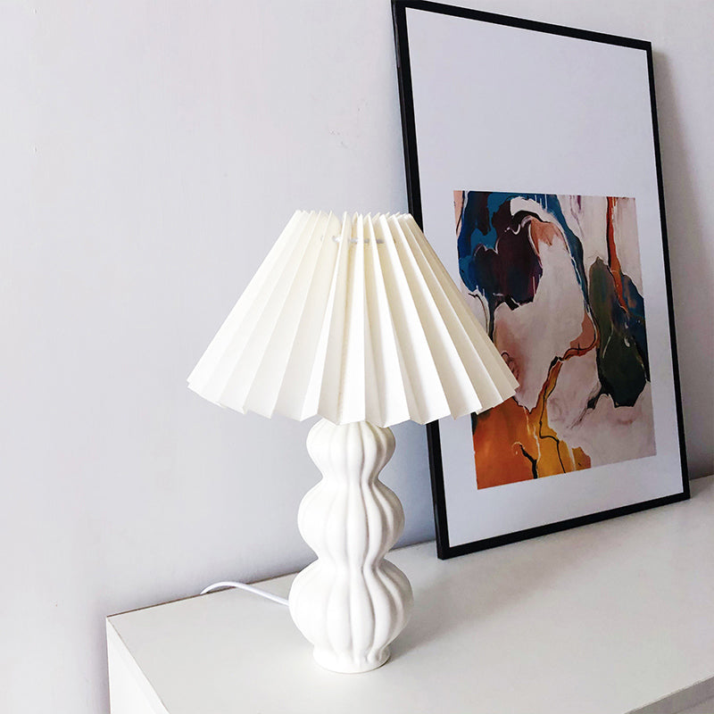 FELICITY RUFFLED SHADE TABLE LAMP