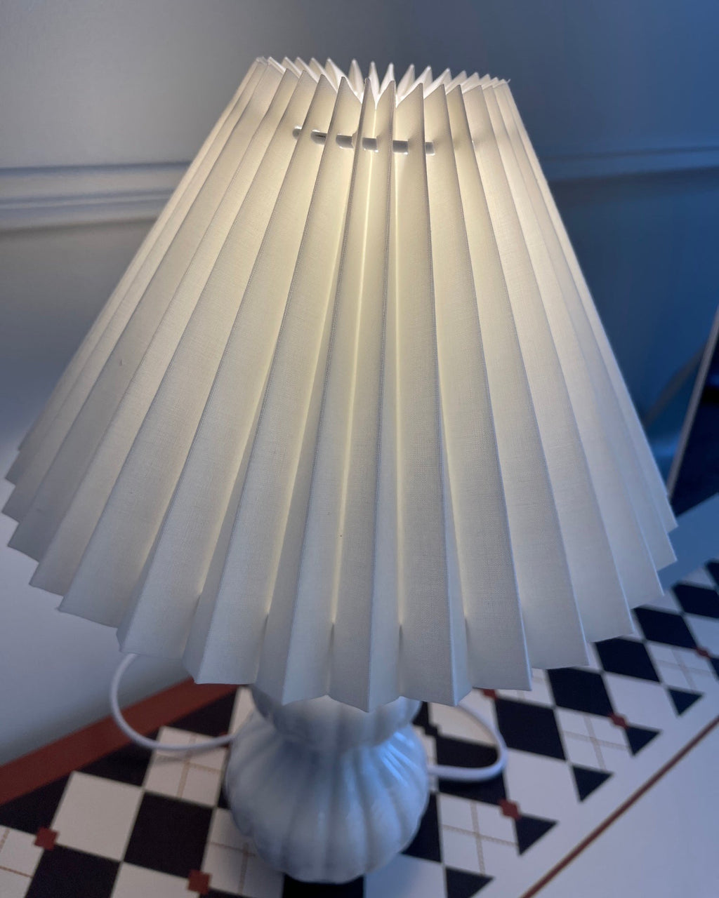 FELICITY RUFFLED SHADE TABLE LAMP