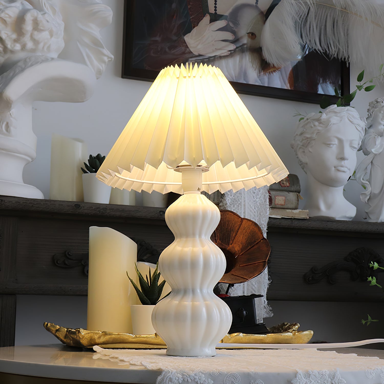 FELICITY RUFFLED SHADE TABLE LAMP