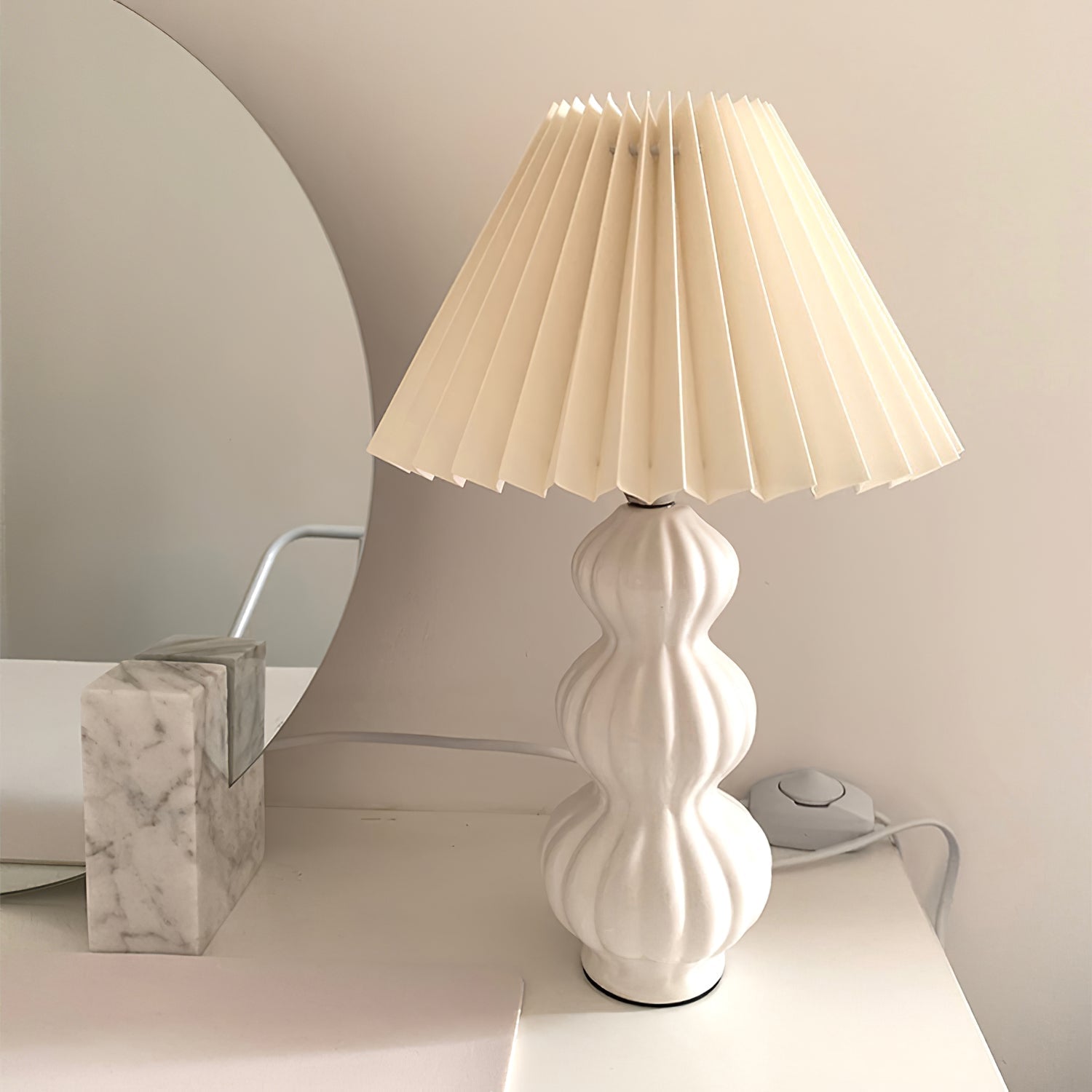 FELICITY RUFFLED SHADE TABLE LAMP