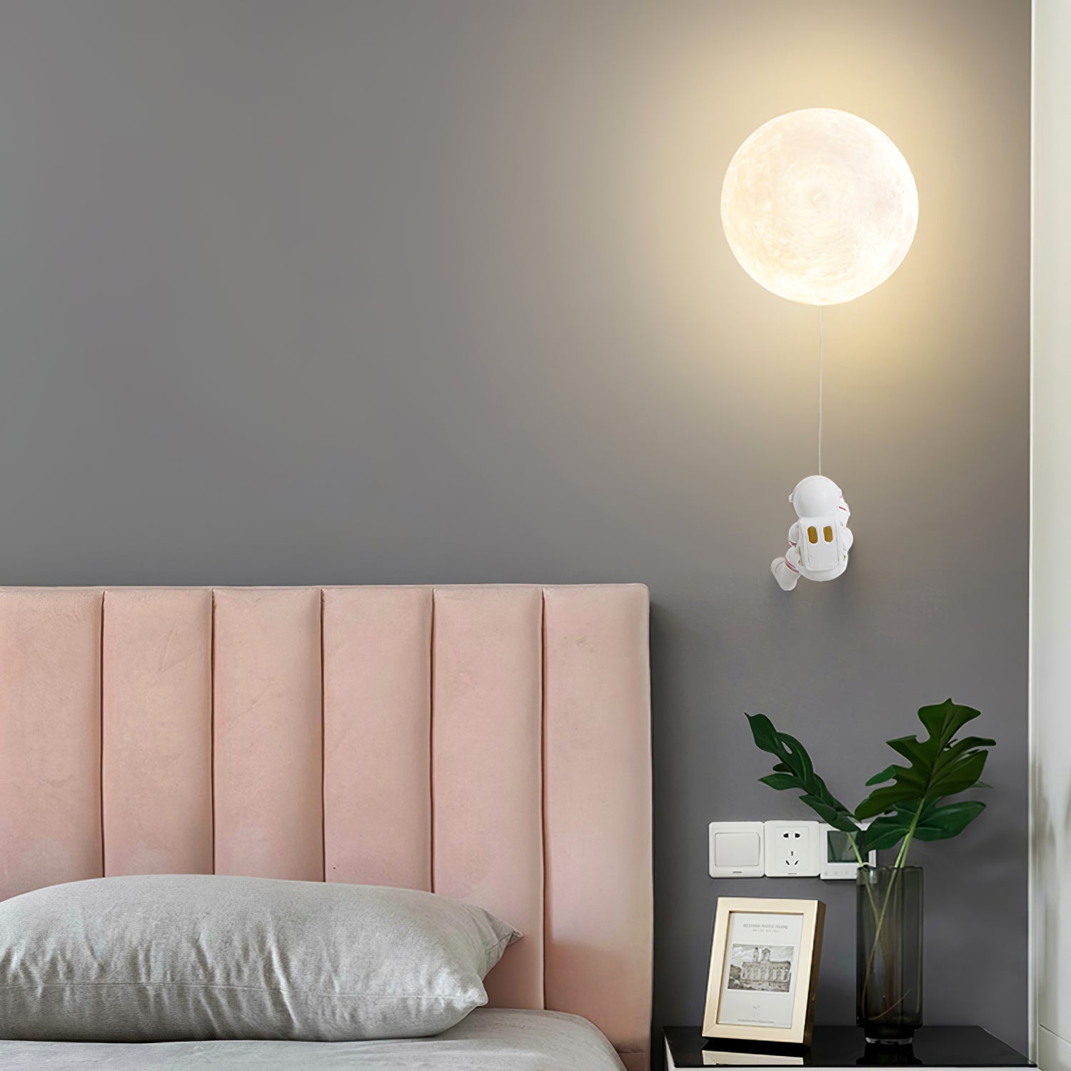 ASTRAL NOCTURNE WALL SCONCE