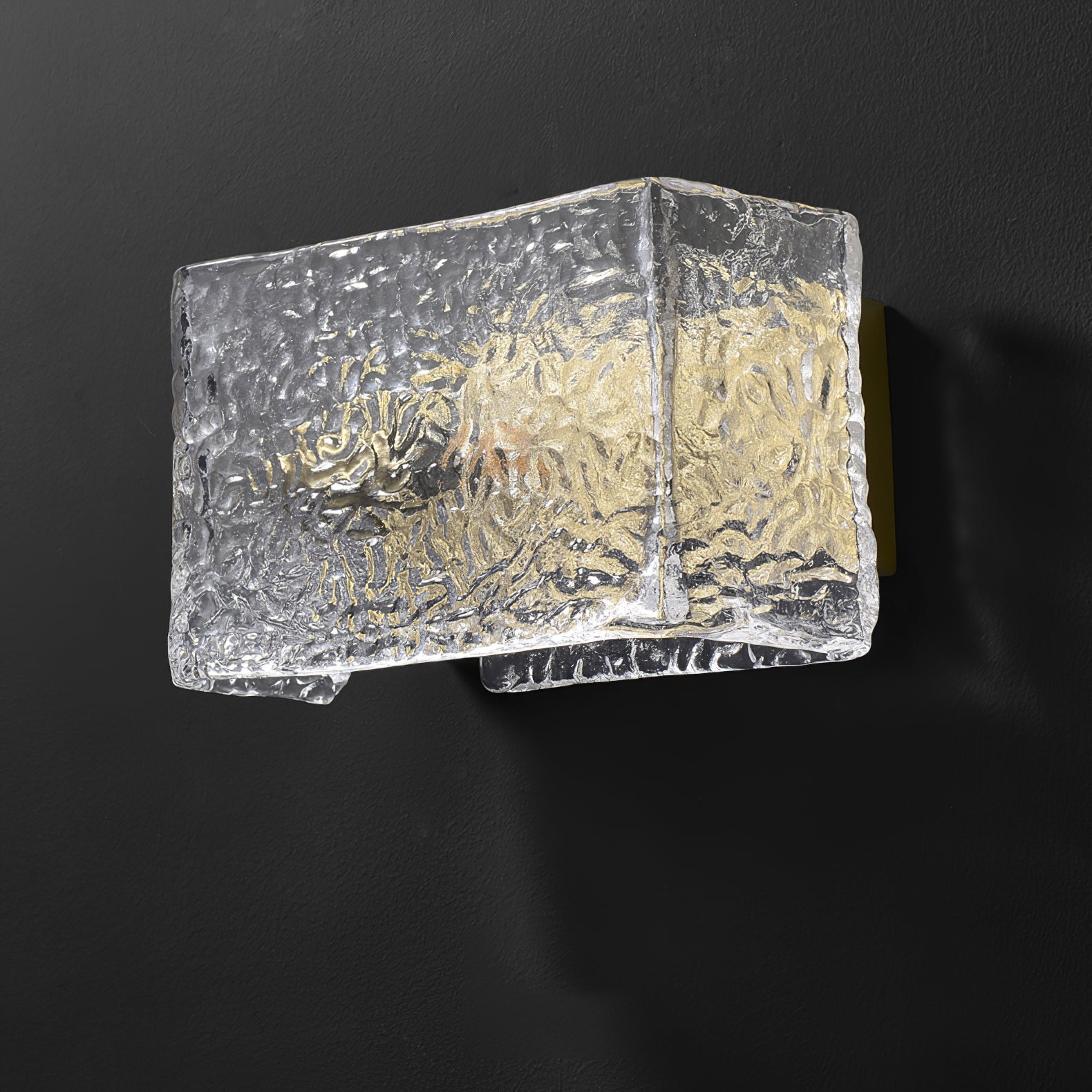 Chesterfield Gilded Wall Sconce