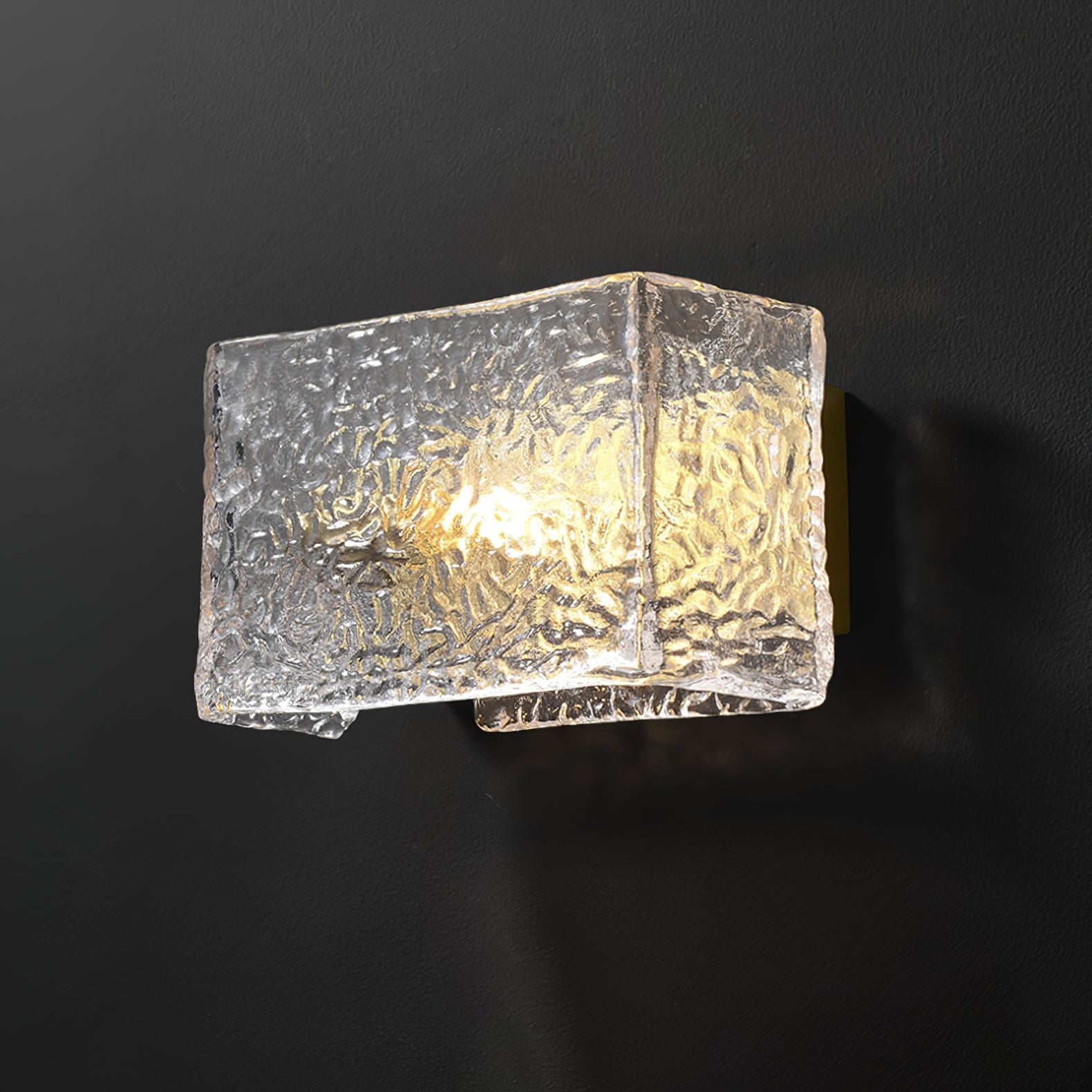Chesterfield Gilded Wall Sconce