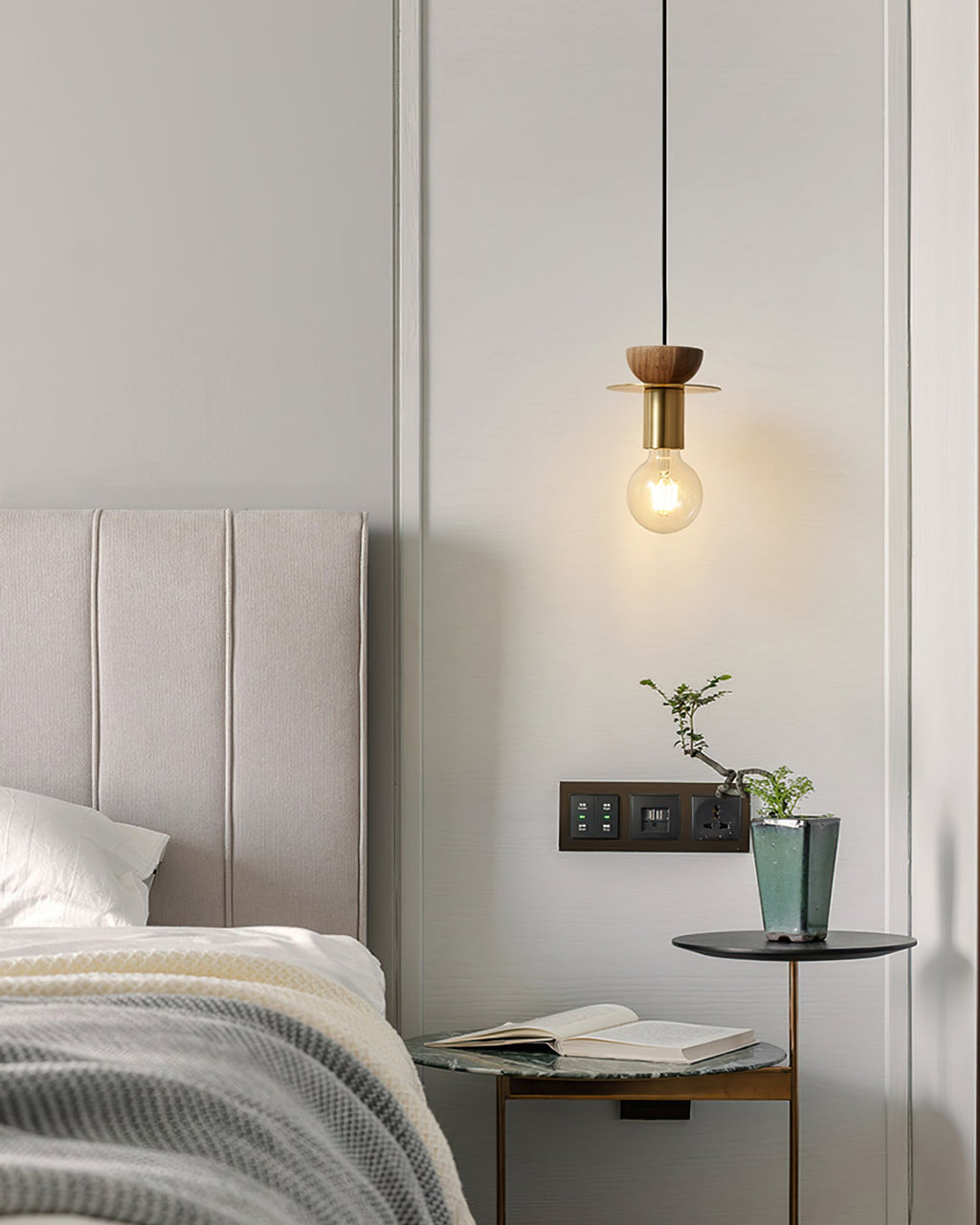 HAWTHORNE RUSTIC FROSTED GLASS PENDANT