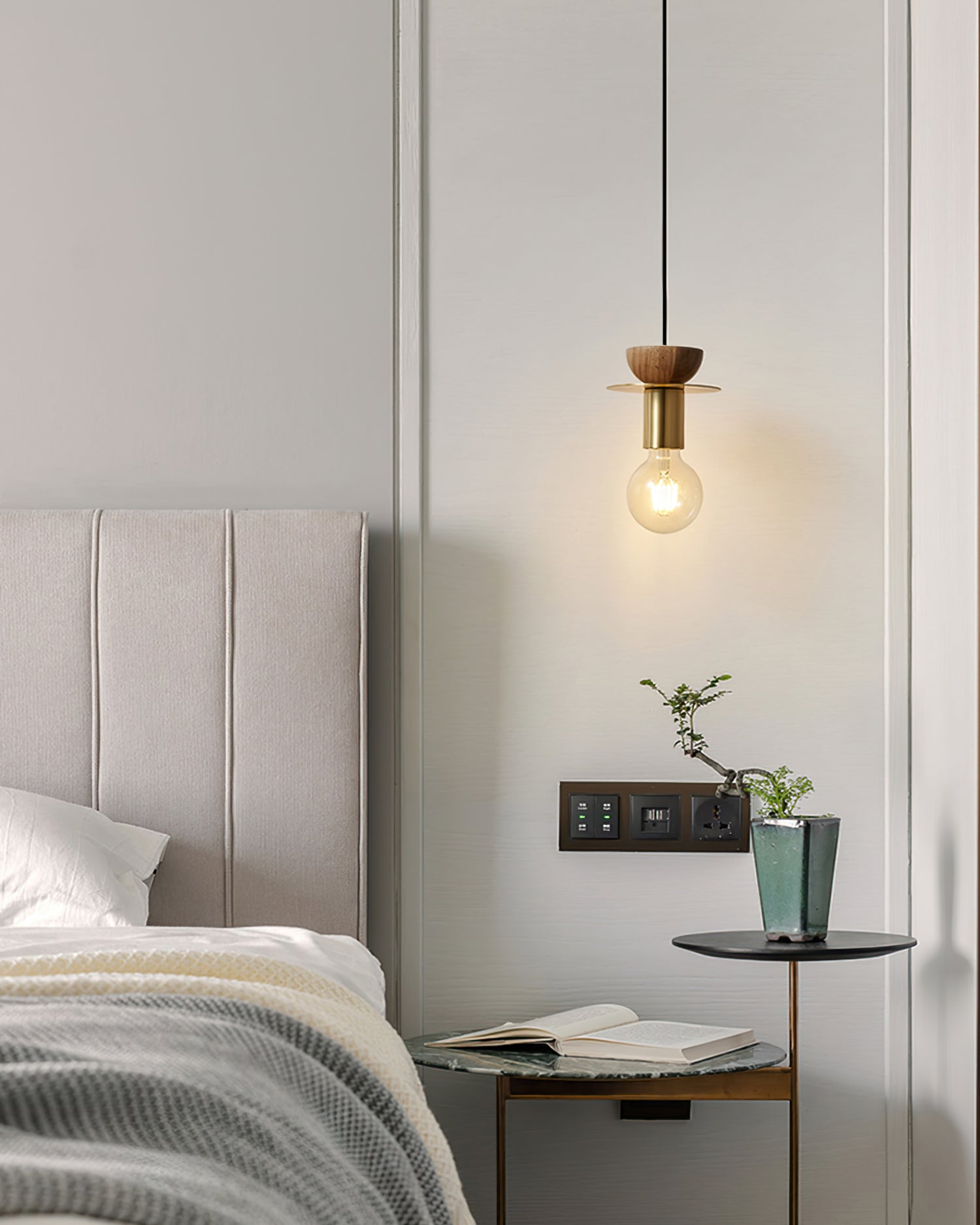 HAWTHORNE RUSTIC FROSTED GLASS PENDANT