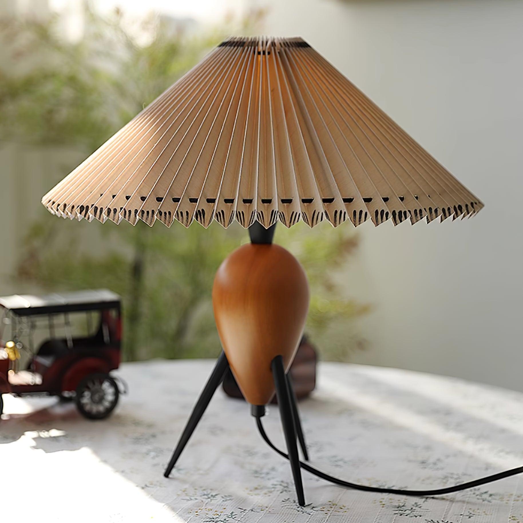 FENWICK MID-CENTURY GLASS TABLE LAMP