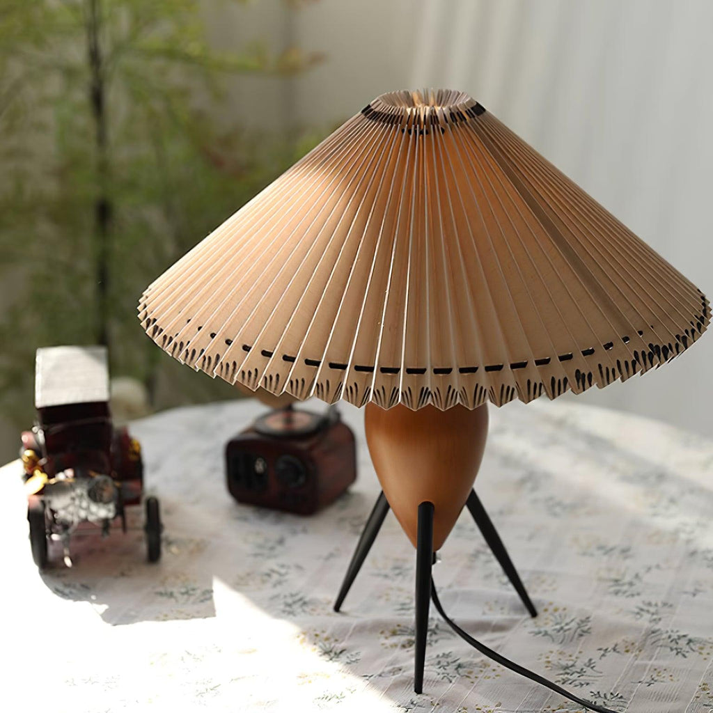 FENWICK MID-CENTURY GLASS TABLE LAMP